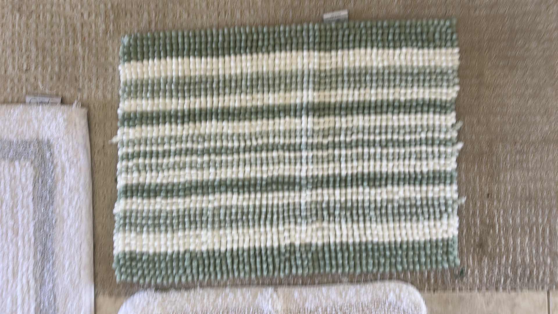 Photo 1 of 5 BATHROOM MATS