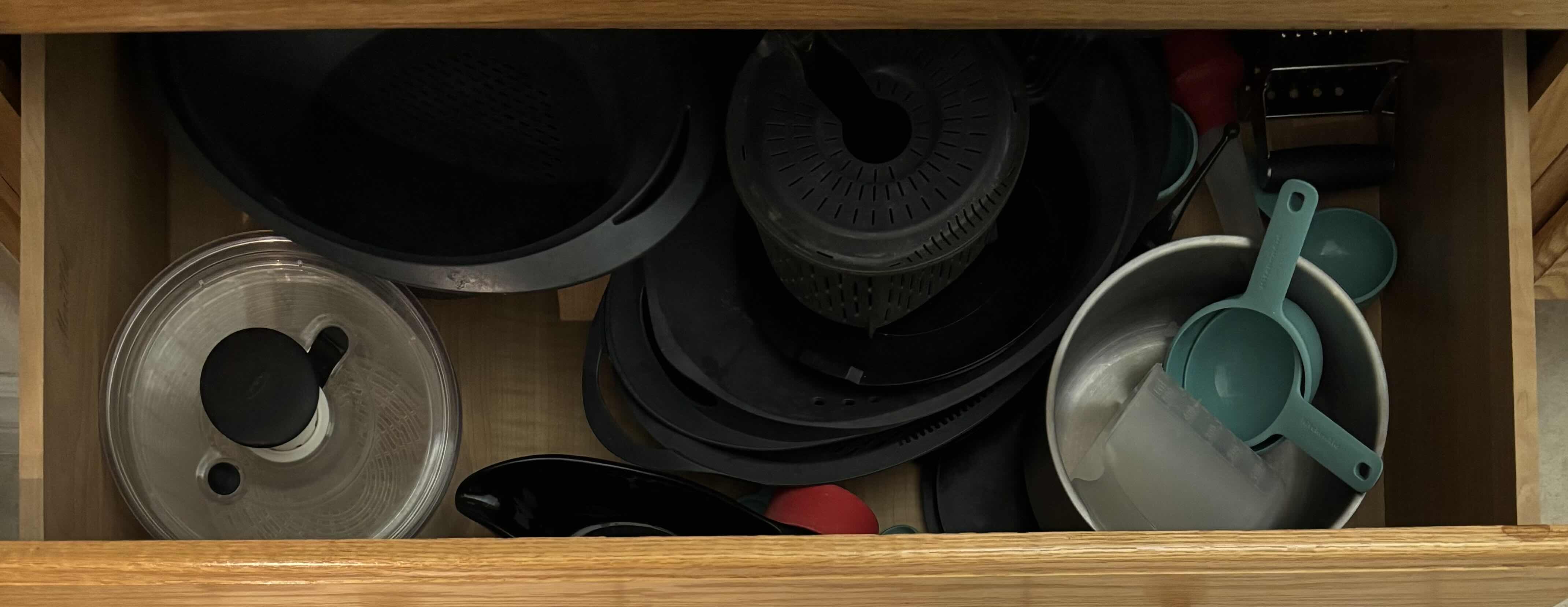 Photo 1 of CONTENTS OF KITCHEN DRAWERS (3)