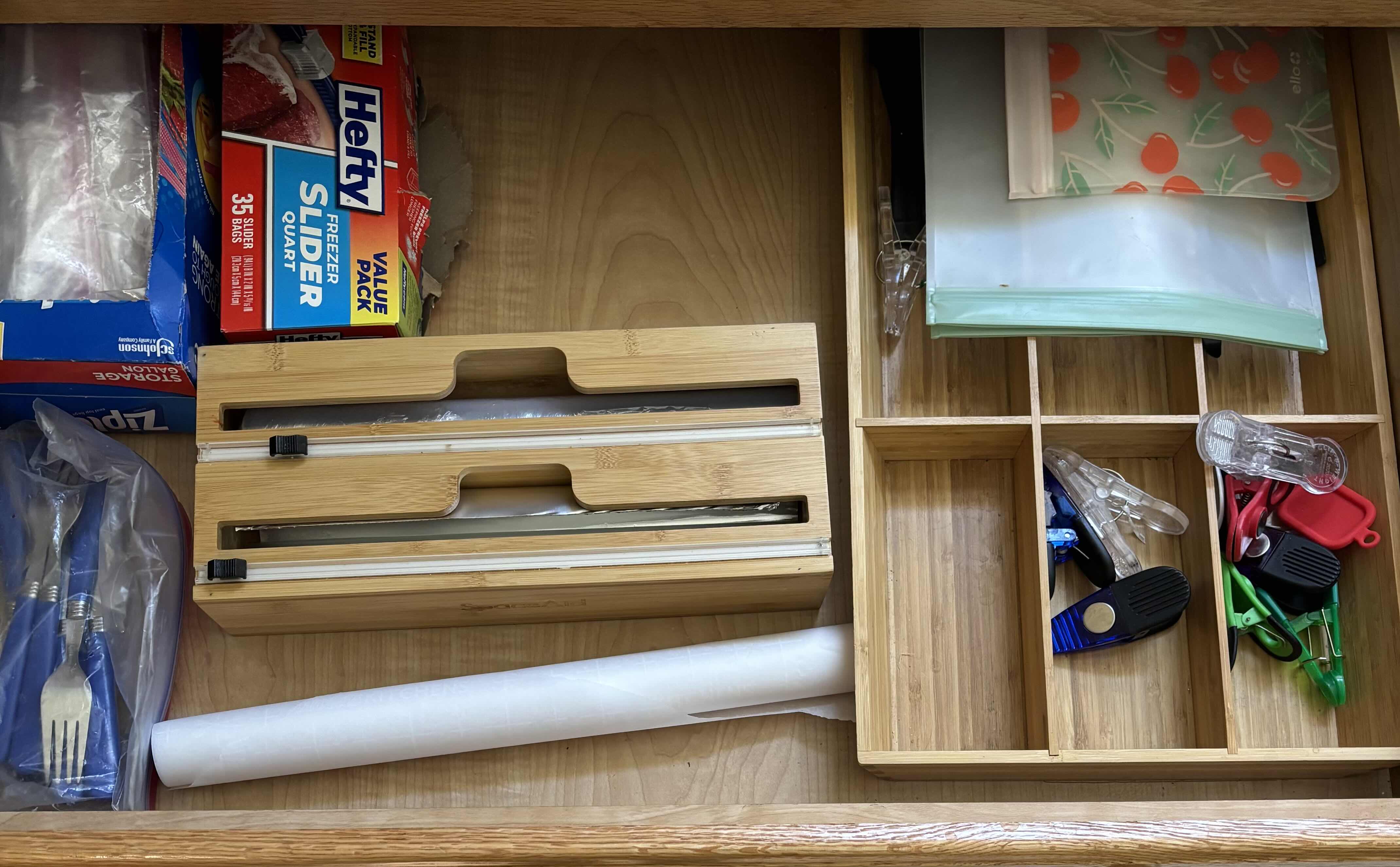 Photo 1 of CONTENTS OF KITCHEN DRAWERS (3)
