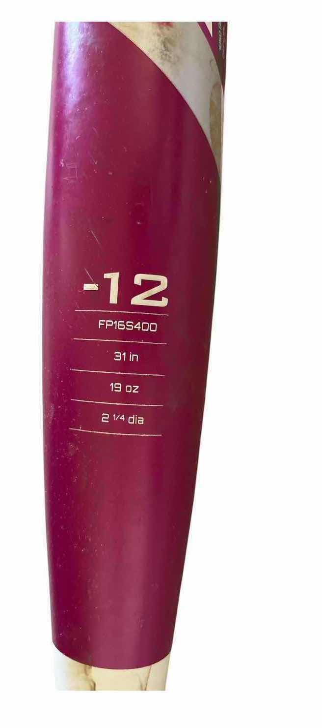 Photo 1 of EASTON FS400 FASTPITCH SOFTBALL BAT. 31 INCH LENGTH, 19 OUNCE WEIGHT, -12 DROP, 2 1/4” BARREL L30.75”