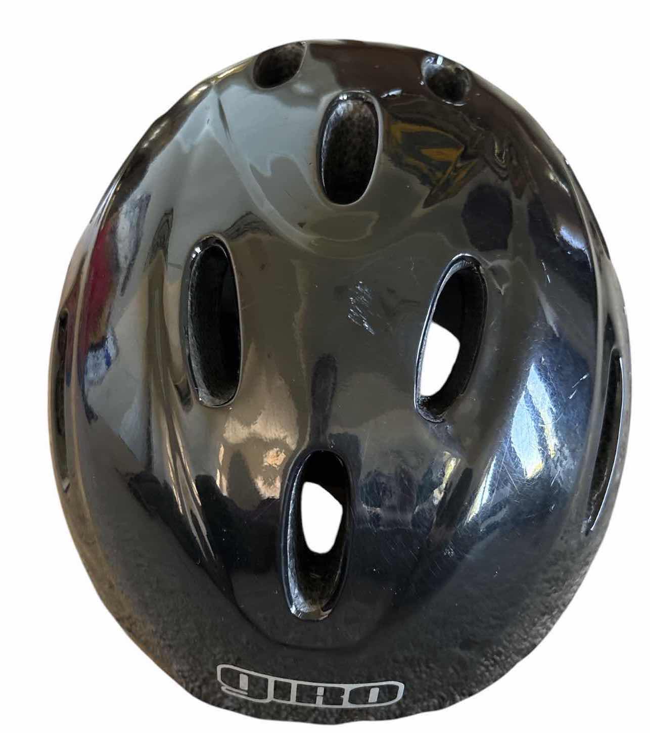 Photo 1 of GIRO BICYCLE HELMET ESTIMATED SIZE M