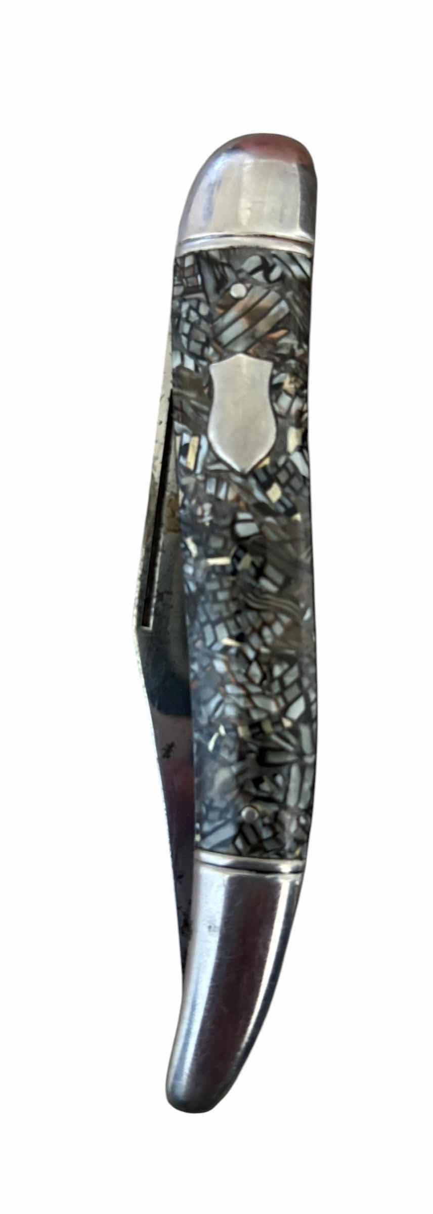 Photo 1 of COLLECTION OF POCKET KNIVES (13)