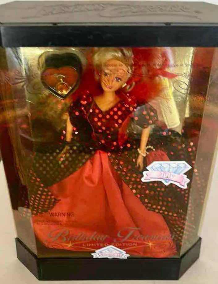 Photo 1 of NIB - FASHION CORNER BIRTHDAY TREASURES JULY LIMITED EDITION DOLL