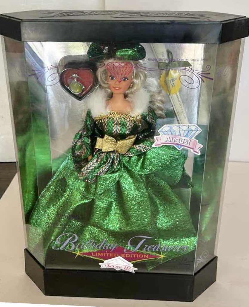 Photo 1 of NIB - FASHION CORNER BIRTHDAY TREASURES AUGUST LIMITED EDITION DOLL