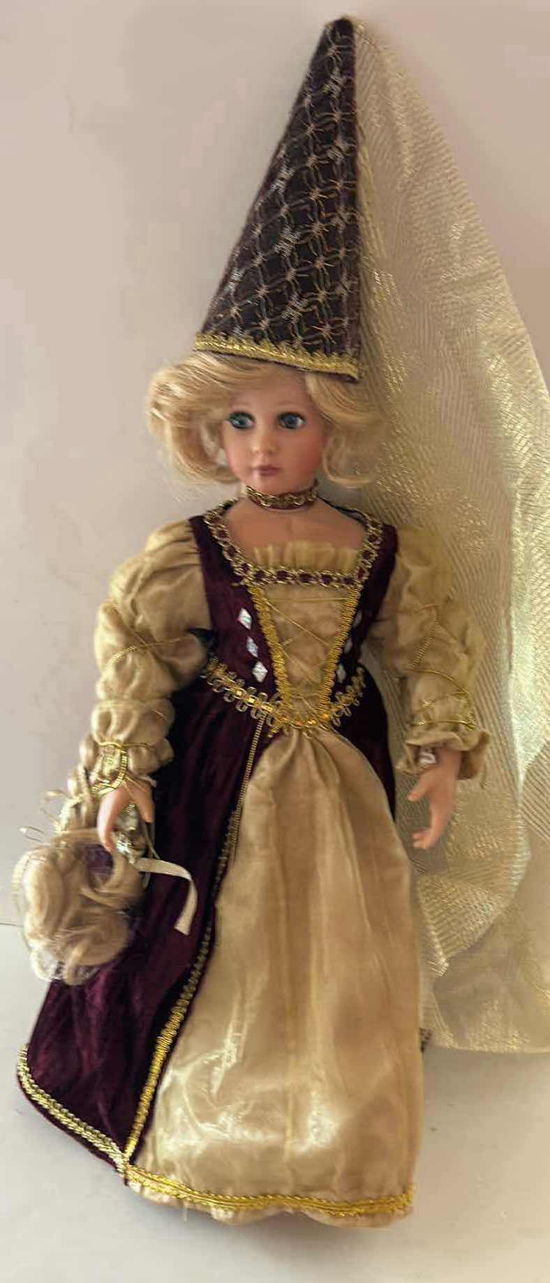 Photo 1 of VINTAGE PARADISE GALLERIES DOLL RAPUNZEL BY LINDA MASON, H 20”