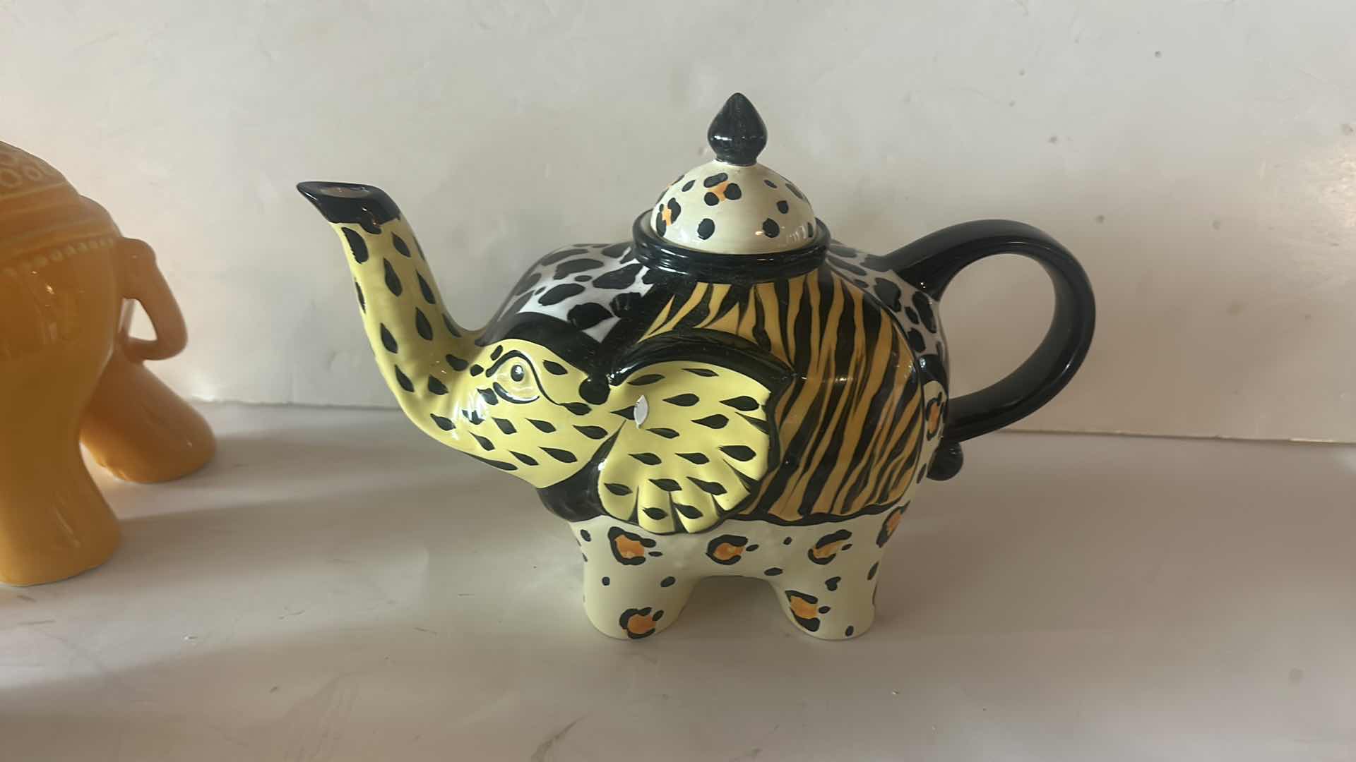 Photo 1 of 3 PC - CERAMIC ELEPHANT DECOR