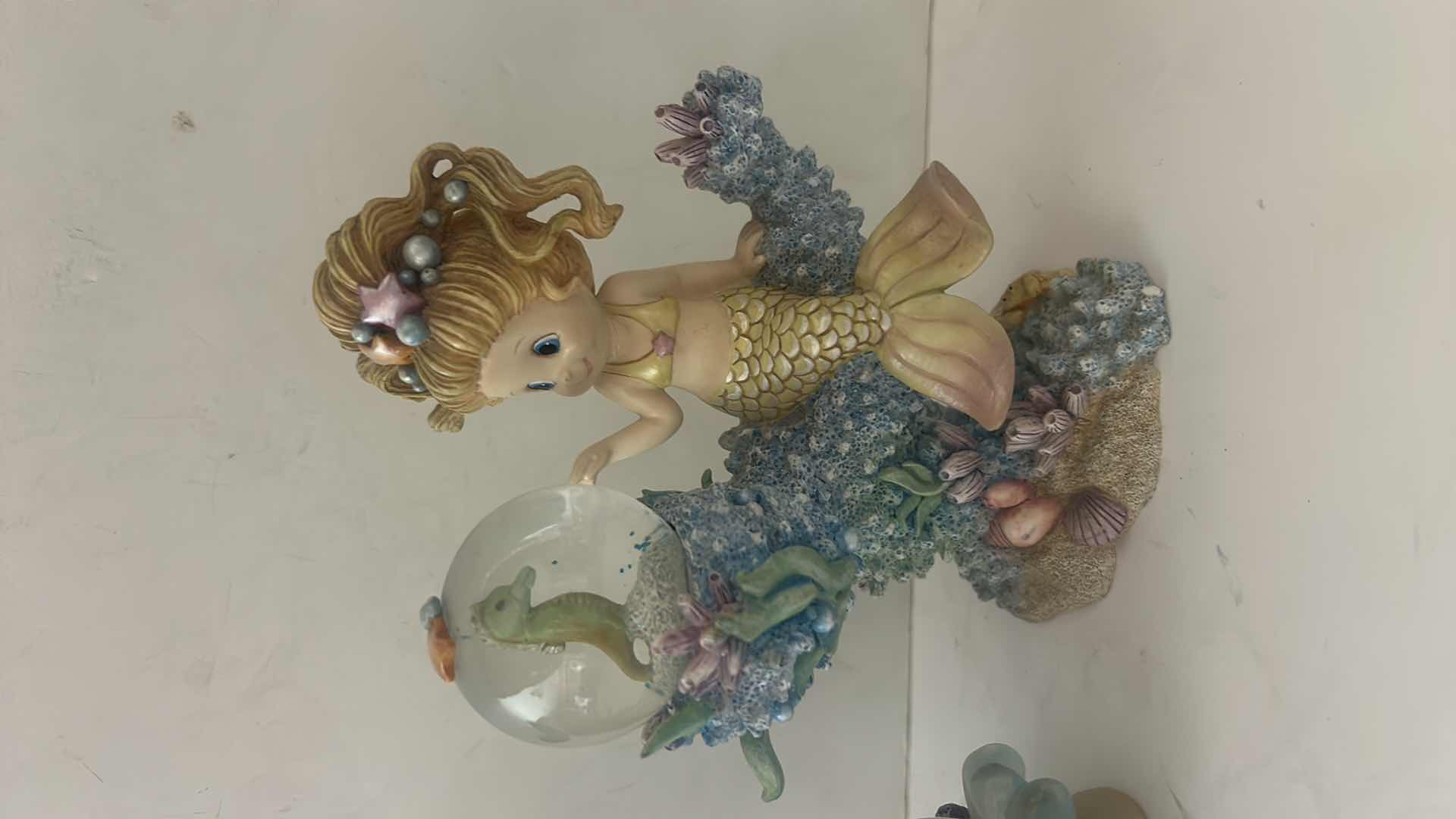 Photo 1 of 2 VINTAGE HAMILTON COLLECTION RAINBOW REEF HAND-PAINTED MERMAID FIGURINES