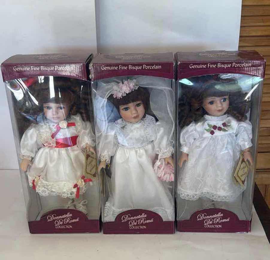Photo 1 of 3-NIB DONNATELLA DE ROMA PORCELAIN DOLLS
