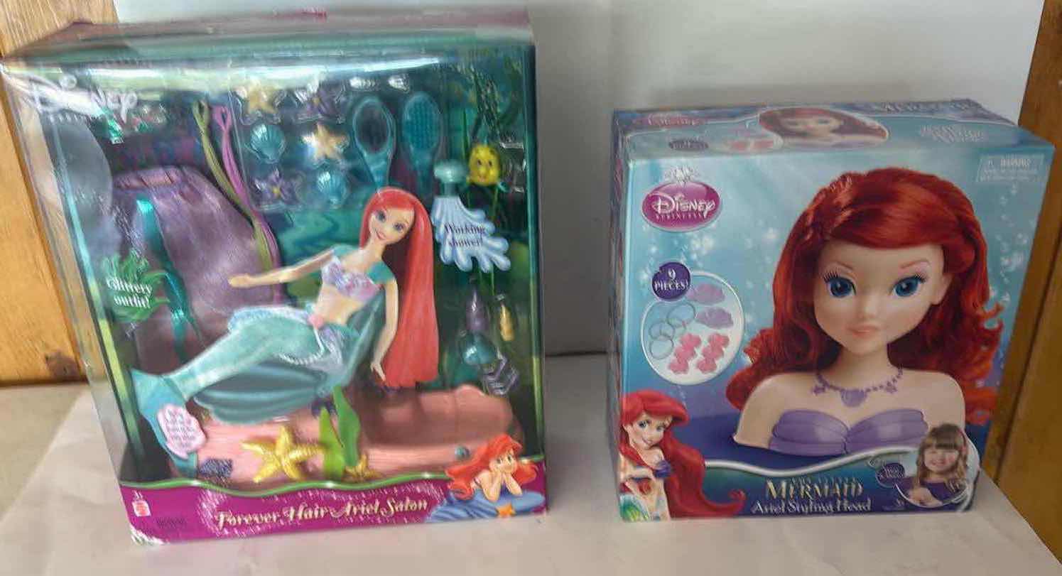 Photo 1 of 2- NIB LITTLE MERMAID STYLING HEAD & ARIEL SALON