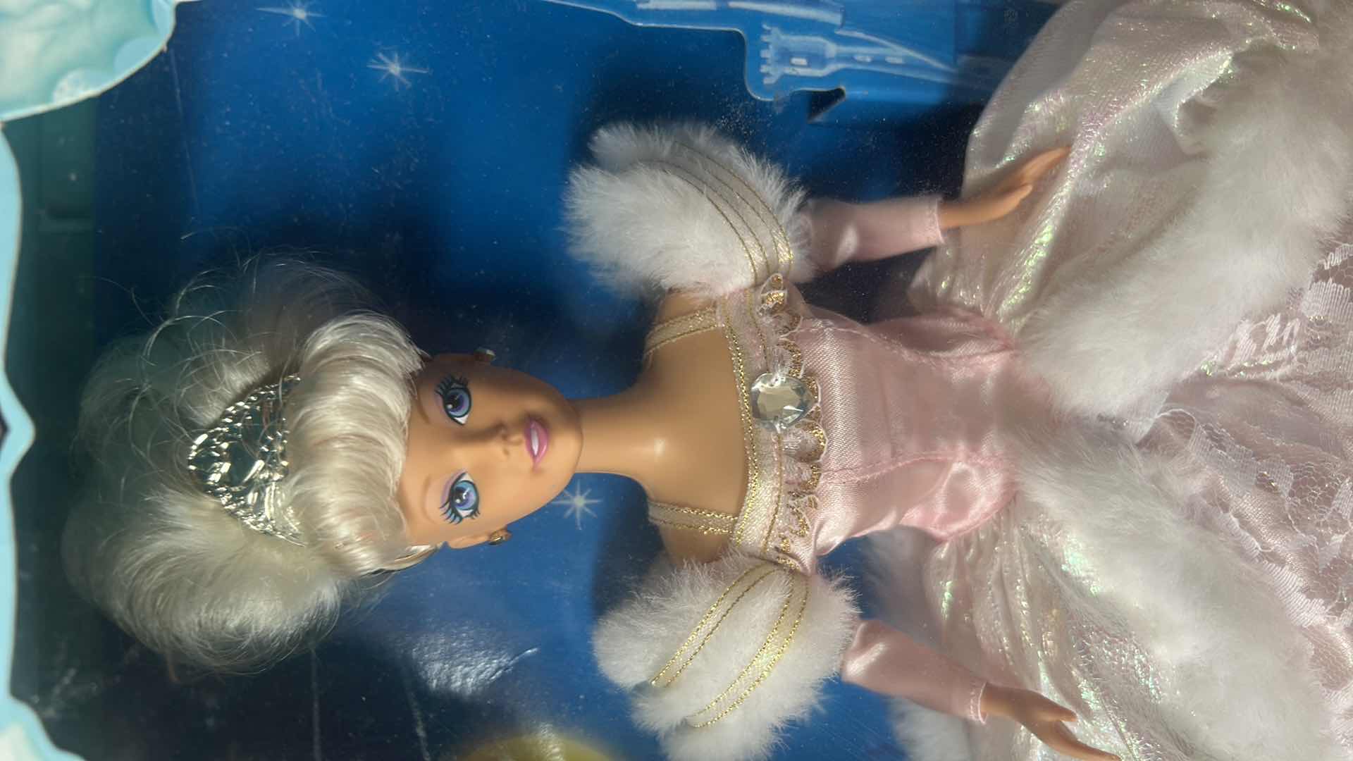 Photo 1 of JAKKS SPECIAL LIMITED EDITION "CINDERELLA" DOLL H11.5