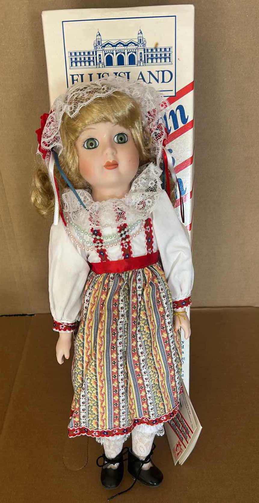 Photo 1 of VINTAGE MUSICAL PORCELAIN DOLL 16" FROM HERITAGE MINT AMERICAN DREAMS "MARIA" FROM POLAND IN ORIGINAL BOX