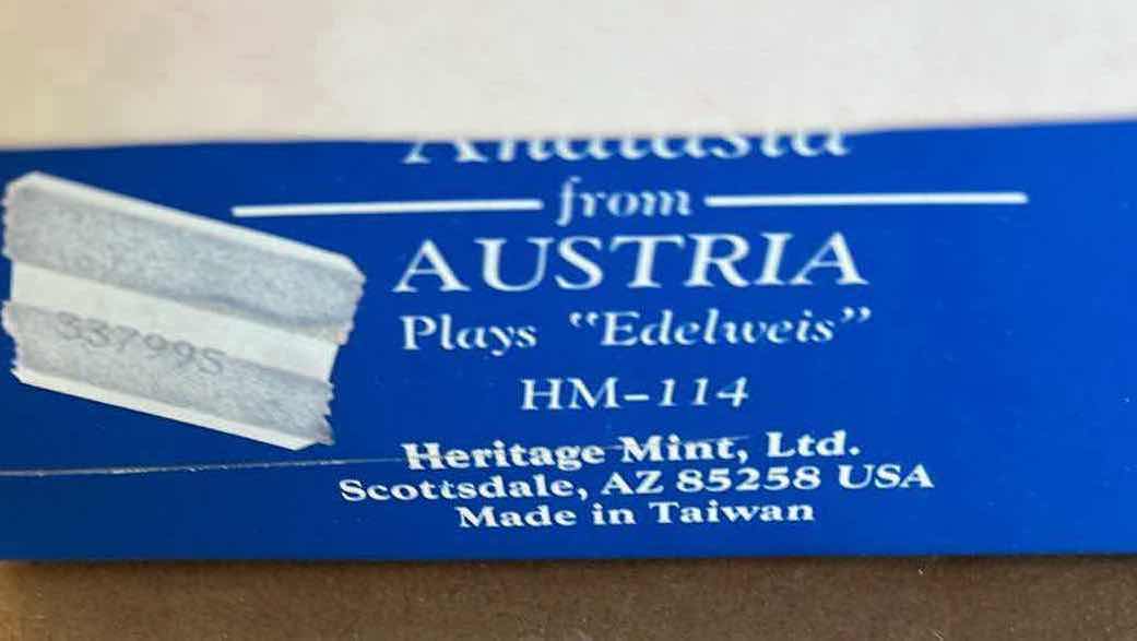 Photo 1 of VINTAGE MUSICAL PORCELAIN DOLL 16" FROM HERITAGE MINT AMERICAN DREAMS "ANATASIA" FROM AUSTRIA IN ORIGINAL BOX $35