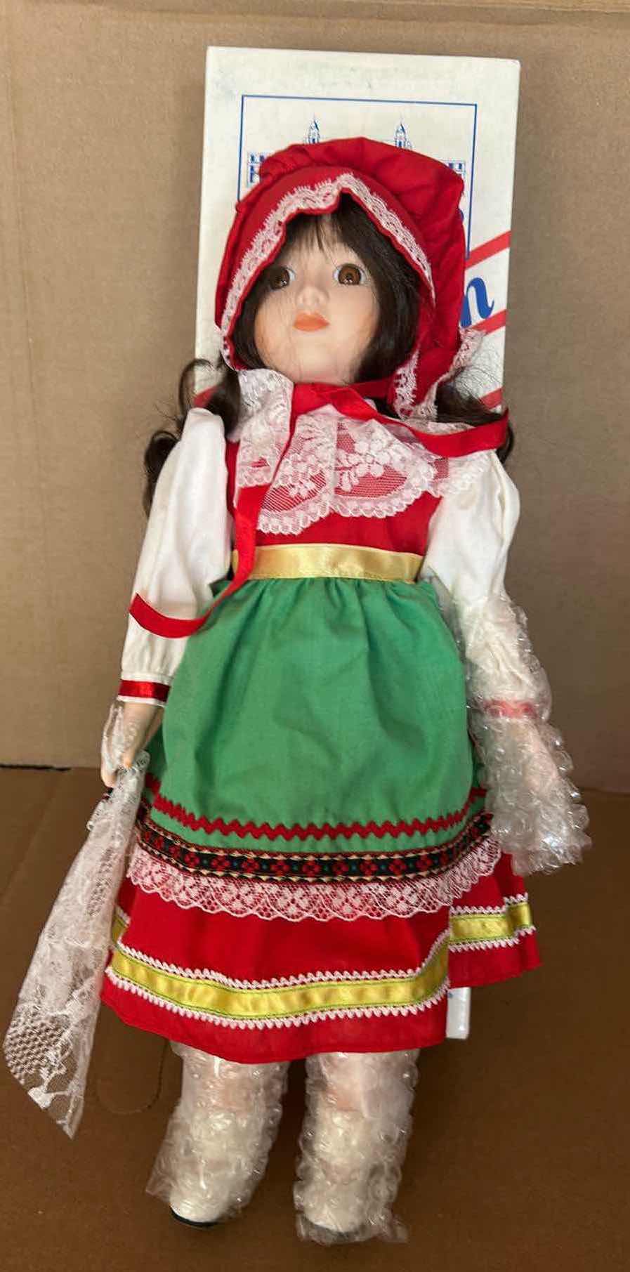 Photo 1 of VINTAGE MUSICAL PORCELAIN DOLL 16" FROM HERITAGE MINT AMERICAN DREAMS "ANNA MARIA" FROM ITALY IN ORIGINAL BOX