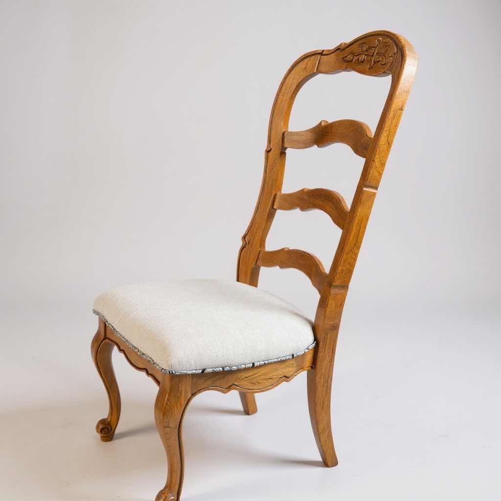 Photo 1 of 2-THOMASVILLE FRENCH COUNTRY OAK SIDE DINING CHAIRS W PADDED SEATS