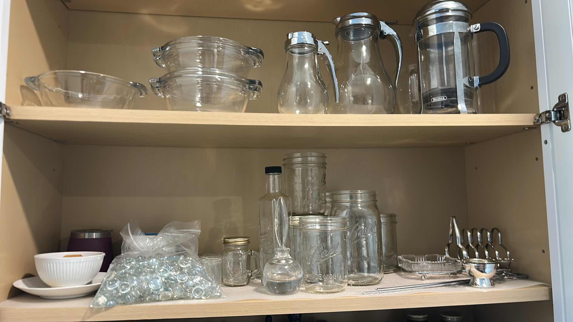 Photo 1 of CONTENTS OF 2 SHELVES KITCHENWARE