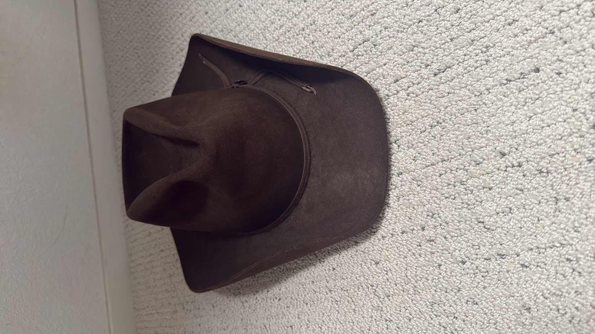 Photo 1 of 3-FELT COWBOY HATS