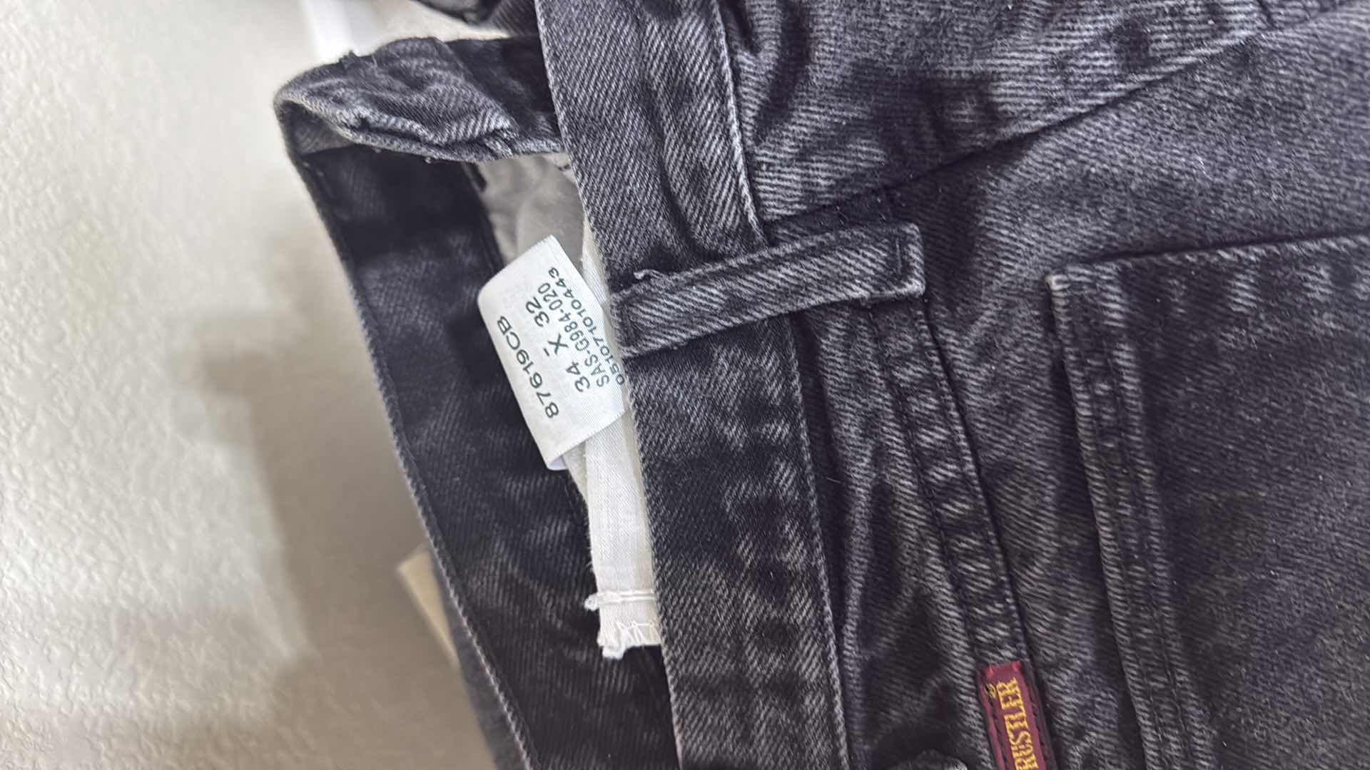 Photo 1 of MEN’S CLOTHING (PANTS 34x32)