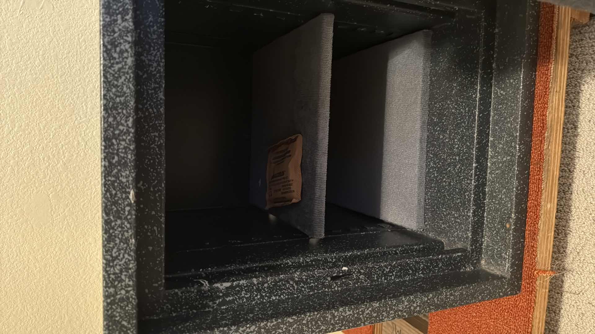 Photo 1 of AMERICAN SECURITY SAFE 16” x 19” H19”