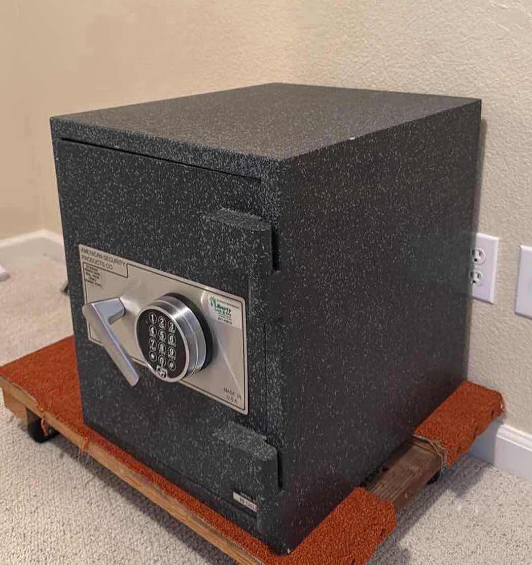 Photo 1 of AMERICAN SECURITY SAFE 16” x 19” H19”