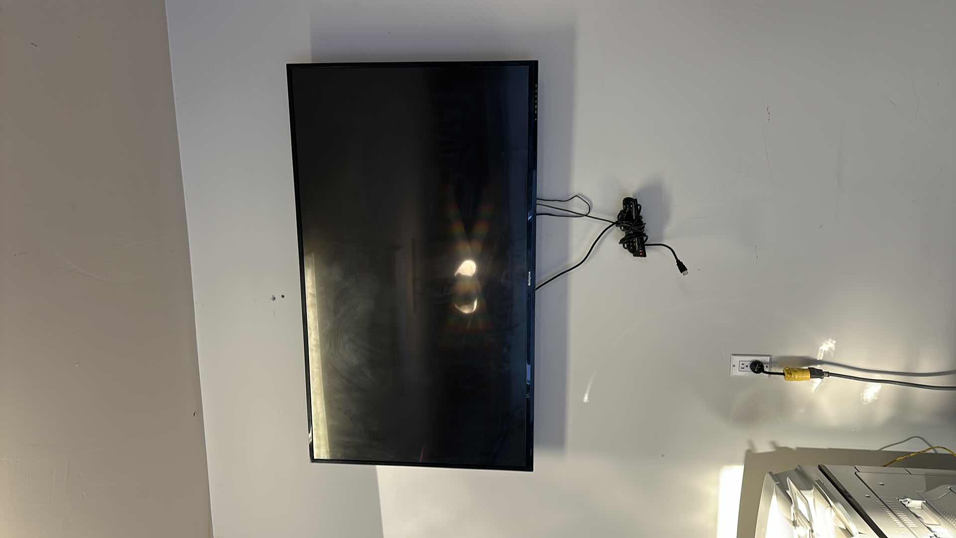 Photo 1 of WESTINGHOUSE 55” FLATSCREEN WITH REMOTE