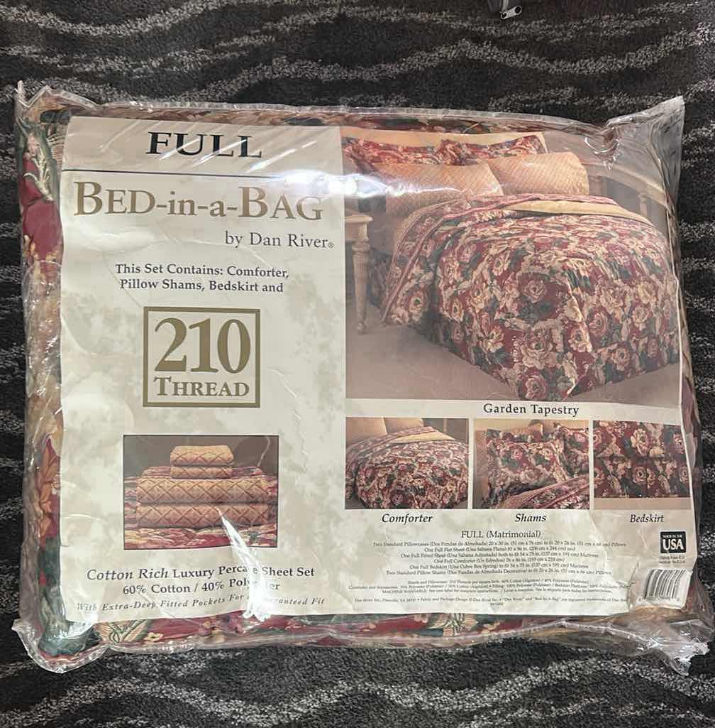 Photo 1 of BED IN A BAG GARDEN TAPESTRY FULL SIZE