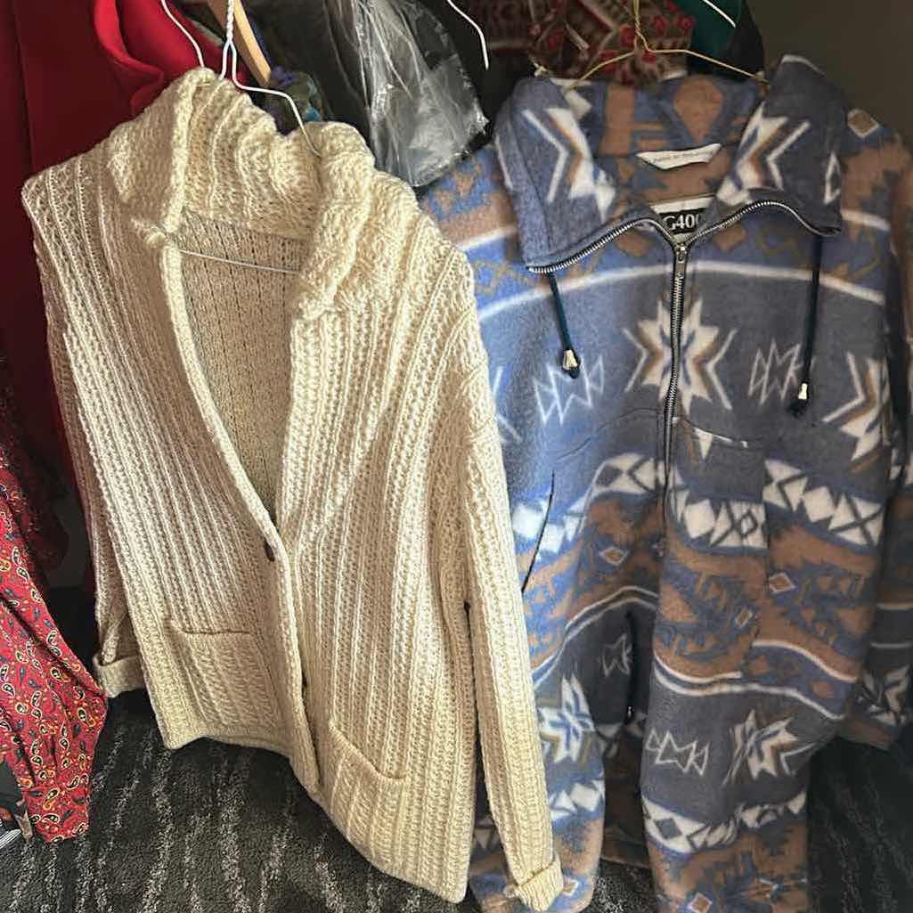 Photo 1 of 9- FLEECE JACKETS SWEATERS SIZE LARGE