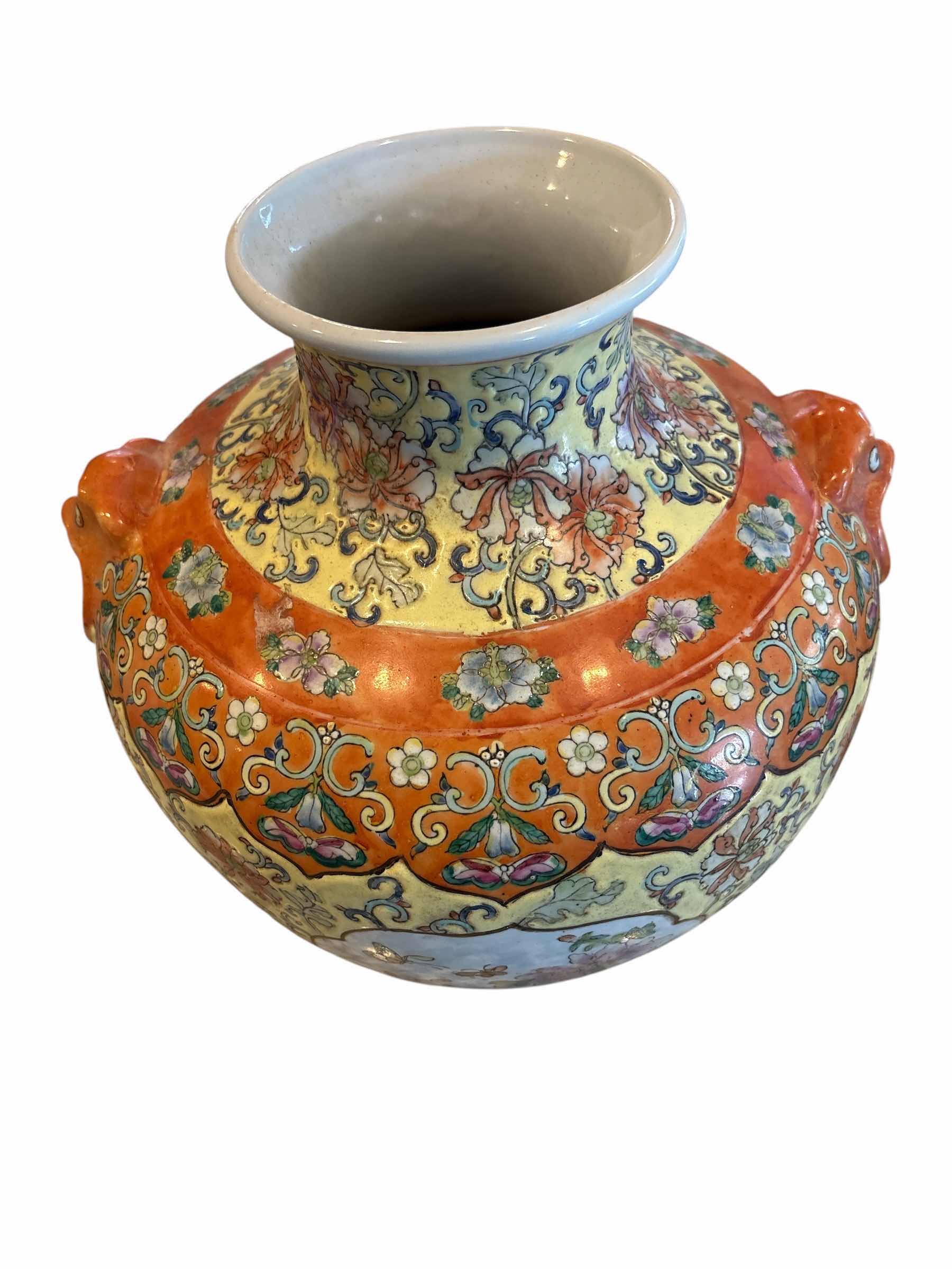 Photo 1 of QUANLONG MARKED CHINESE FAMILLE ROSE PORCELAIN WATER VASE STAMPED ON BOTTOM H12”