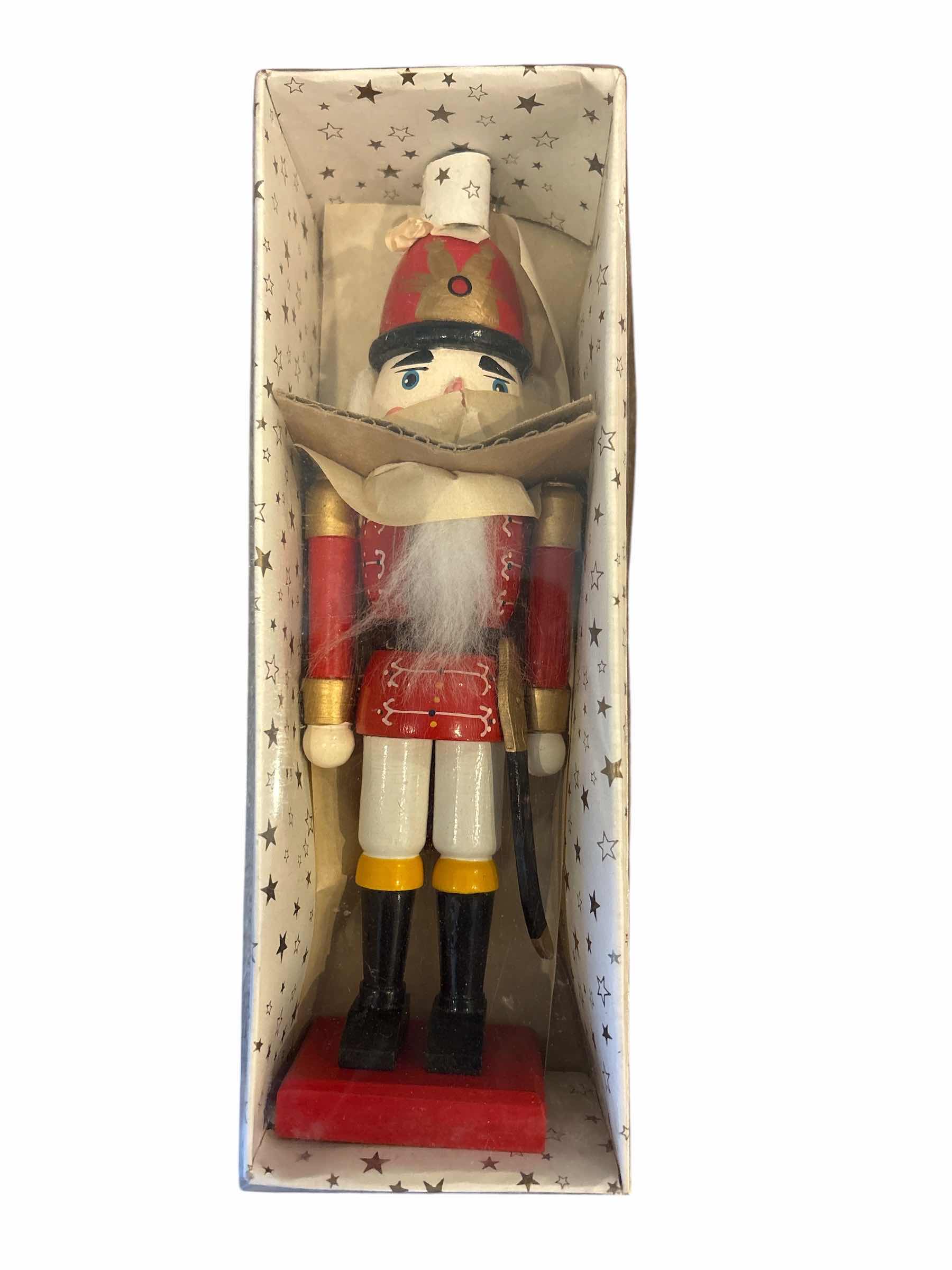 Photo 1 of (3)PCS CHRISTMAS MUSICAL WATER GLOBE ,NUTCRACKER, & VINTAGE WRAPPING PAPER H9”