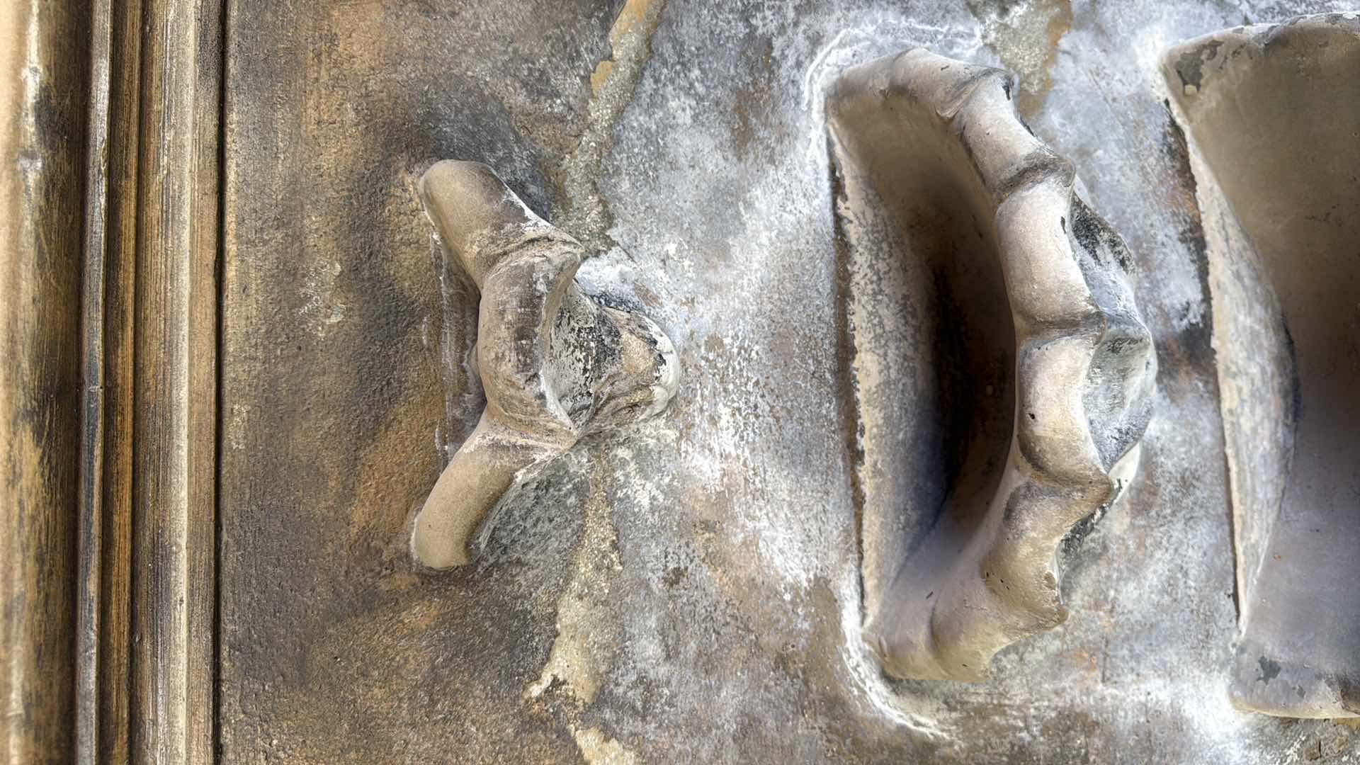 Photo 1 of HEAVY CONCRETE WALL WATER FOUNTAIN W46” H73”