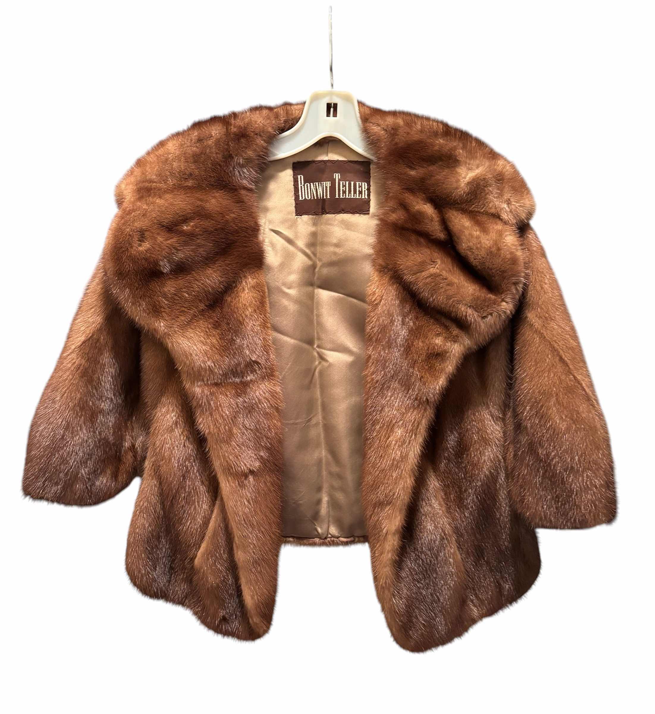 Photo 1 of VINTAGE BONWIT TELLER FUR CAPELET (NO SIZE TAG)