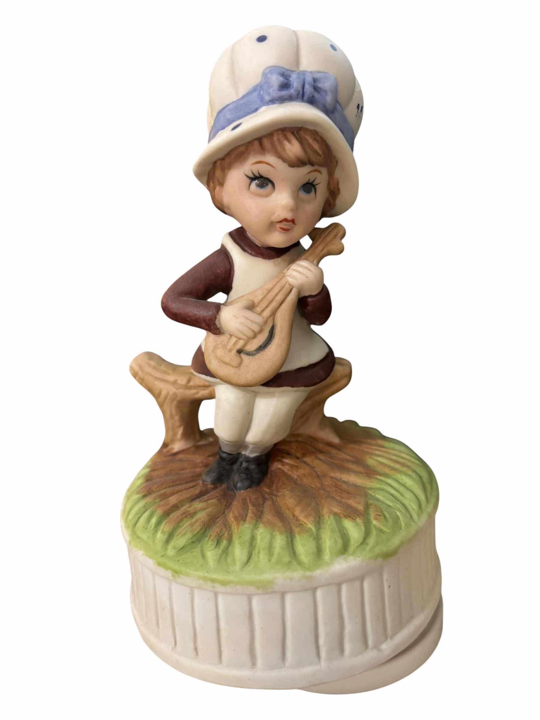 Photo 1 of VINTAGE MUSICAL FIGURINES (3) H7”