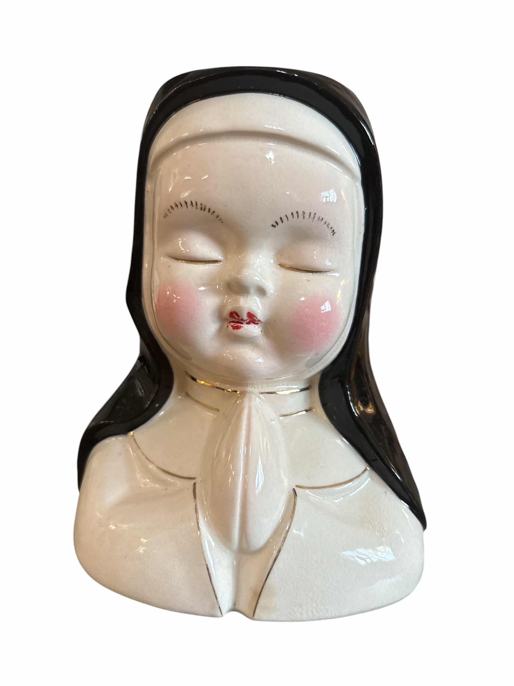 Photo 1 of VINTAGE CERAMIC PRAYING NUN H5.5” $65