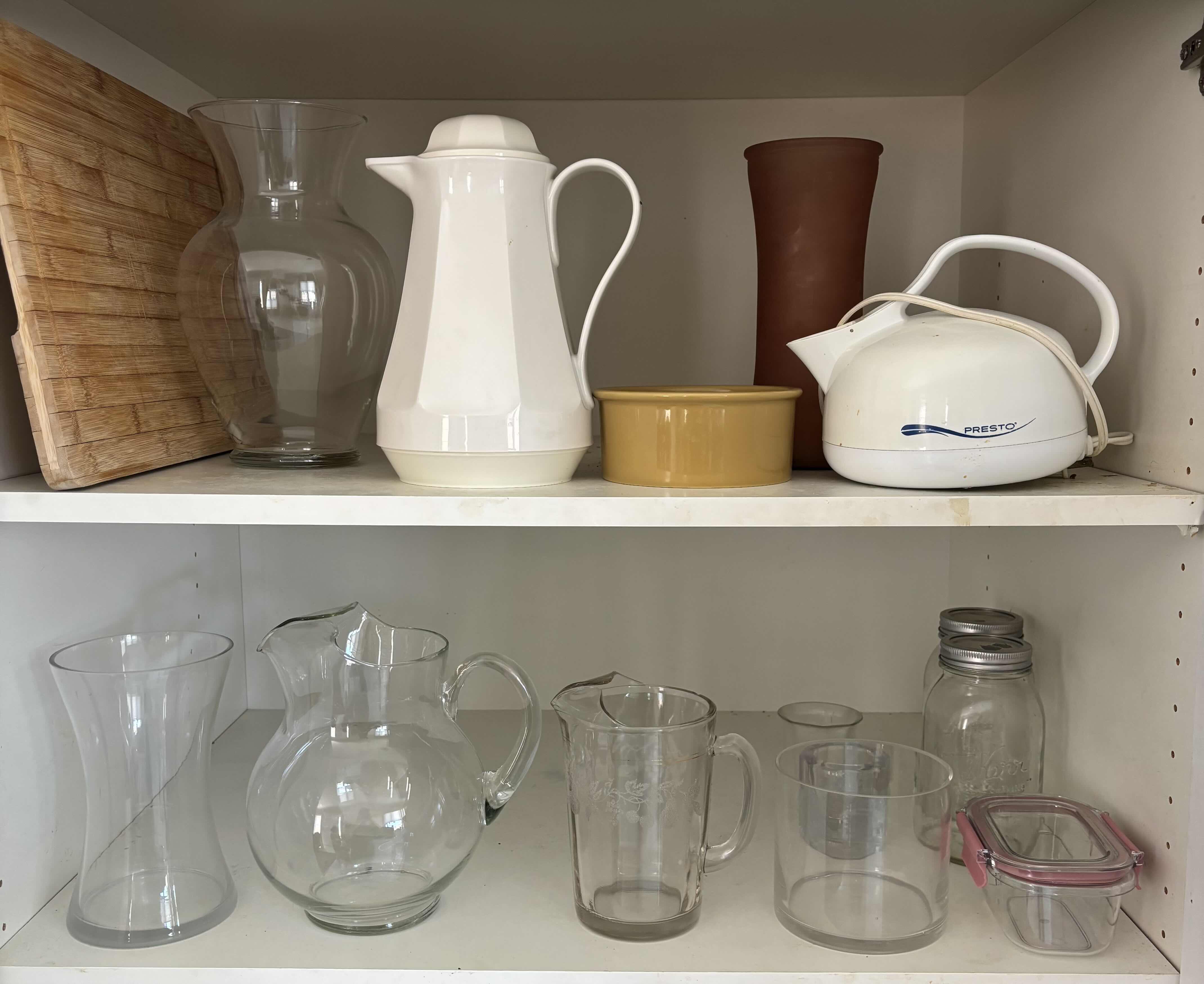 Photo 1 of CONTENTS OF KITCHEN CABINET