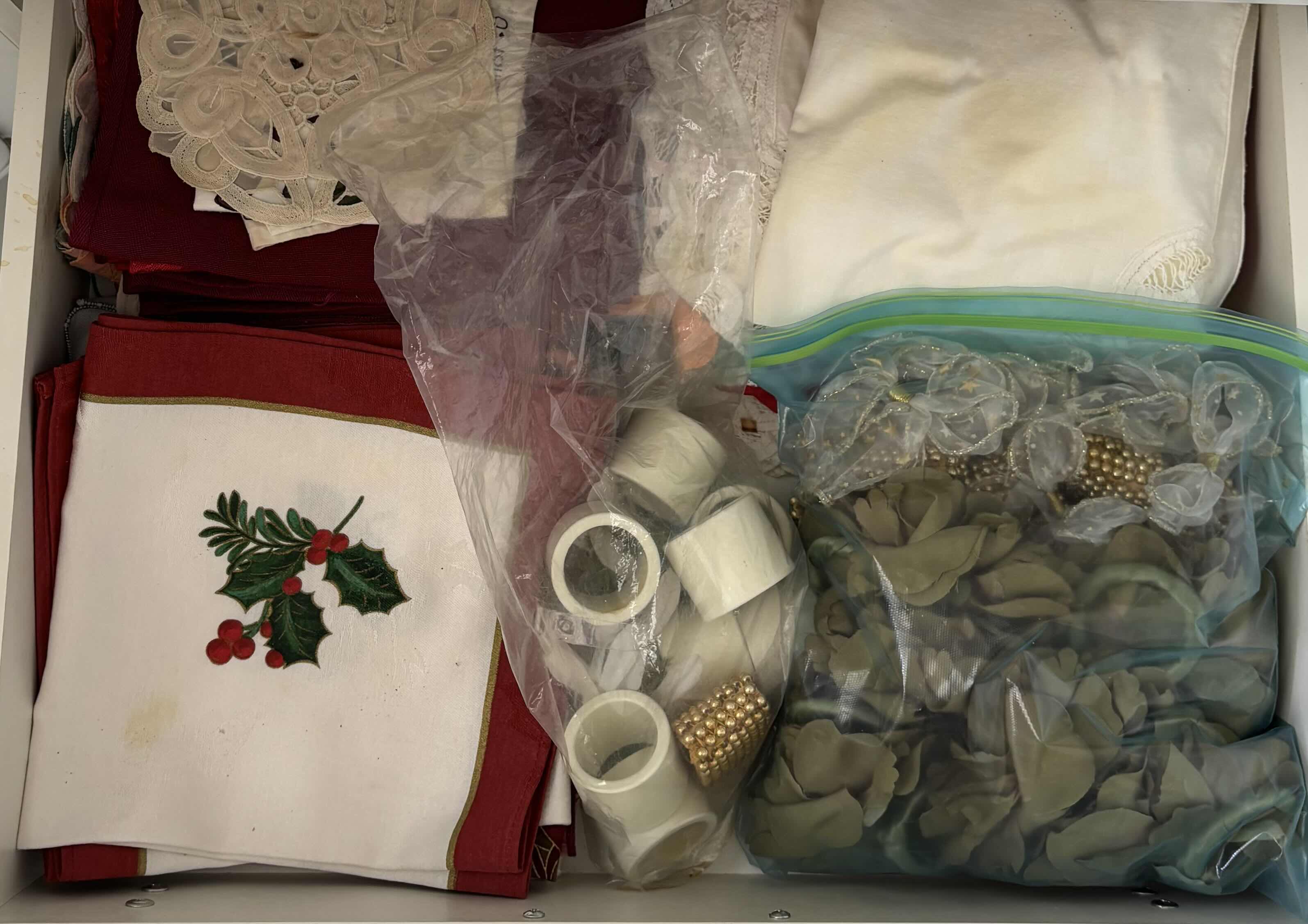 Photo 1 of CONTENTS OF KITCHEN DRAWER: CLOTH NAPKINS & NAPKIN RINGS