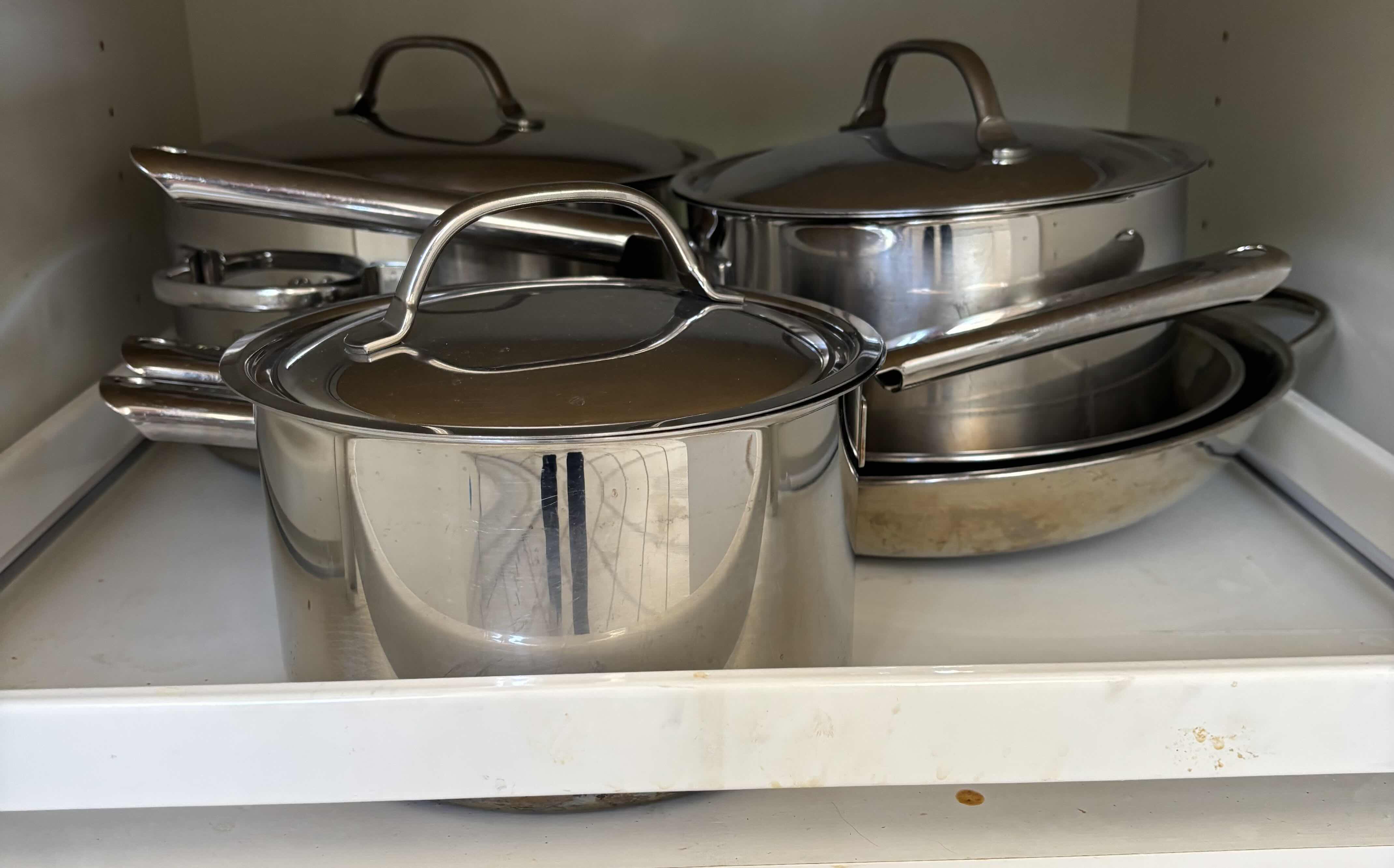 Photo 1 of CONTENTS OF CABINET: POTS & PANS