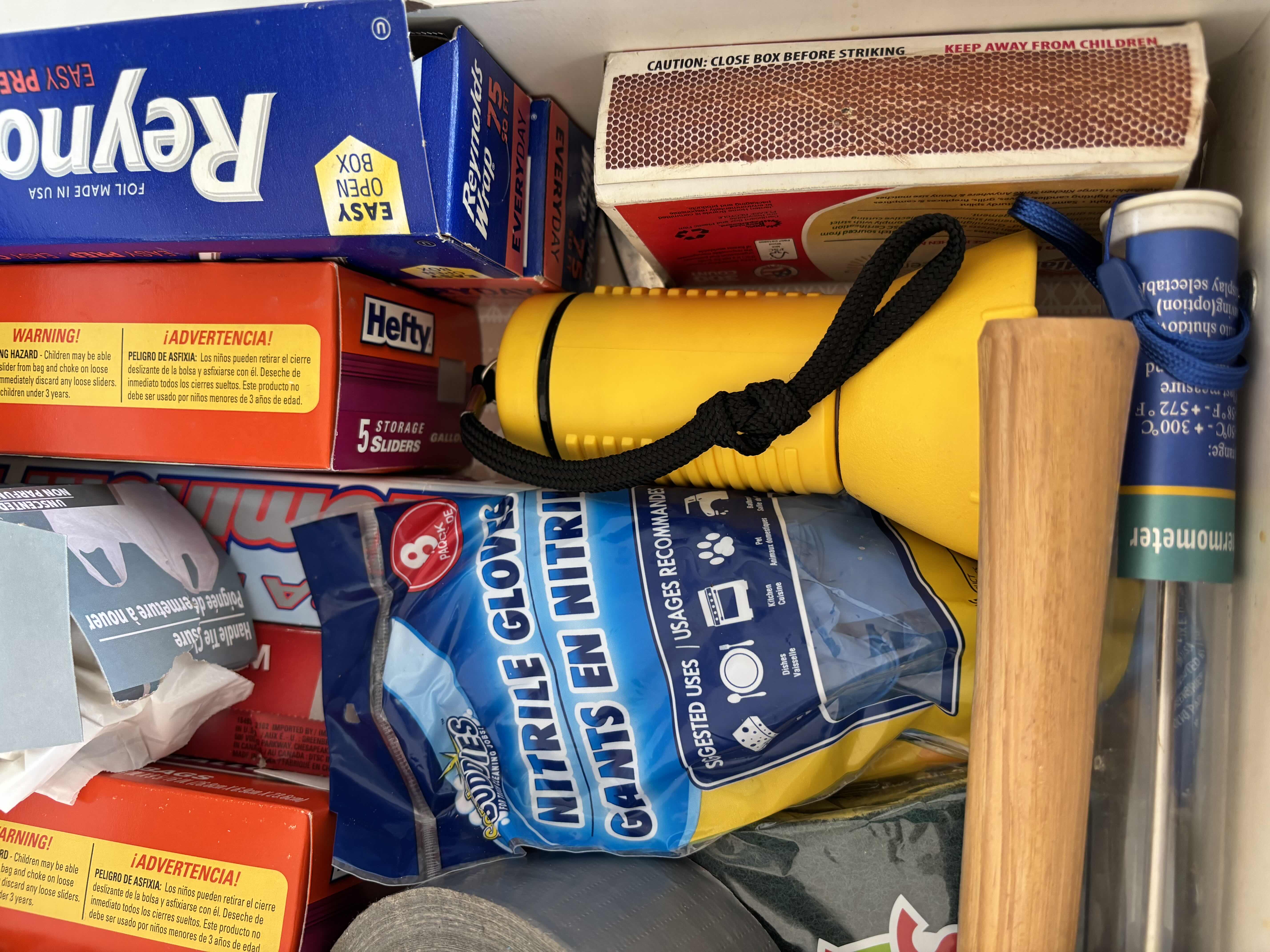 Photo 1 of CONTENTS OF KITCHEN DRAWER