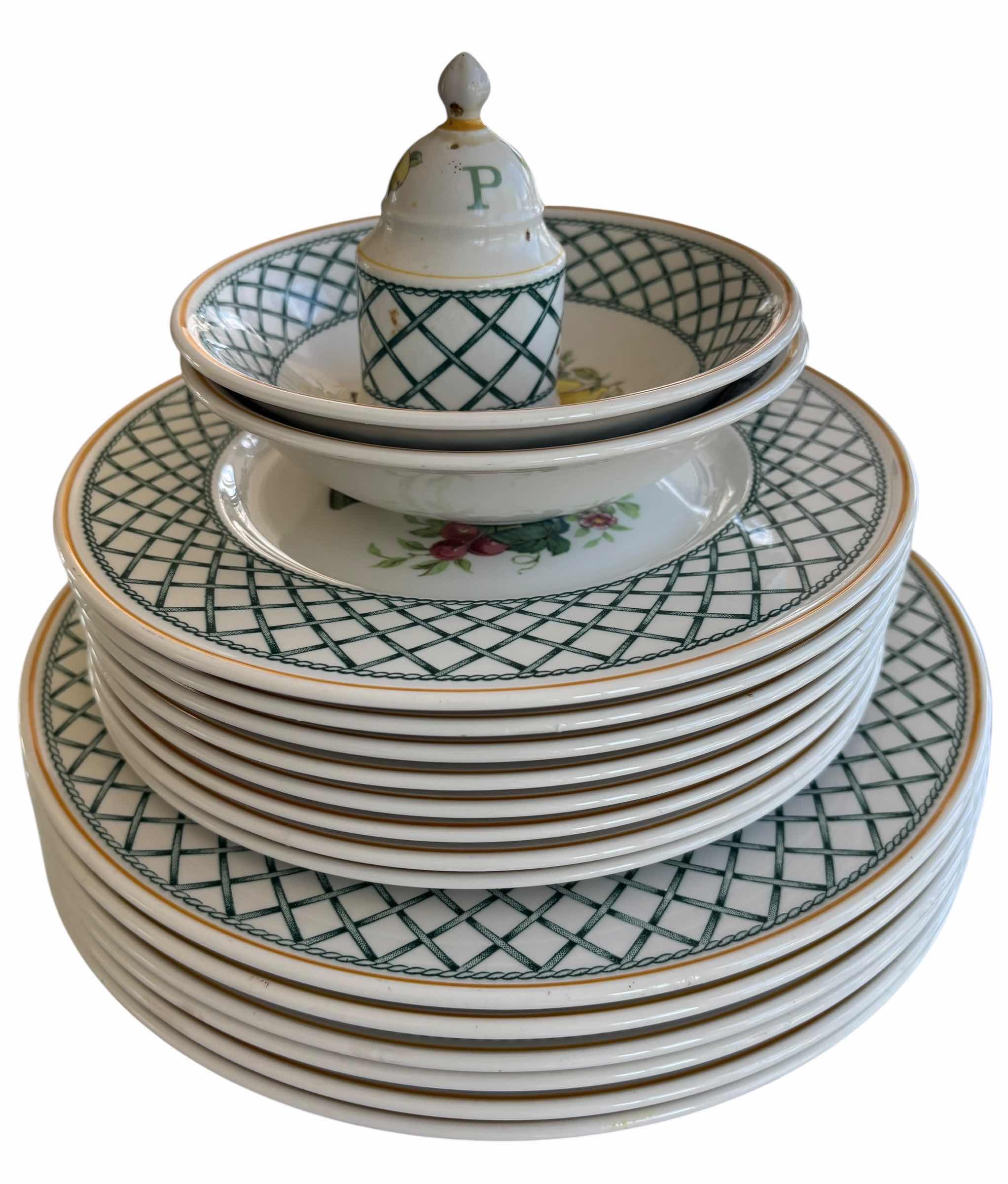 Photo 1 of VINTAGE VILLEROY & BOCH BASKET PATTERN PORCELAIN DISHES $750