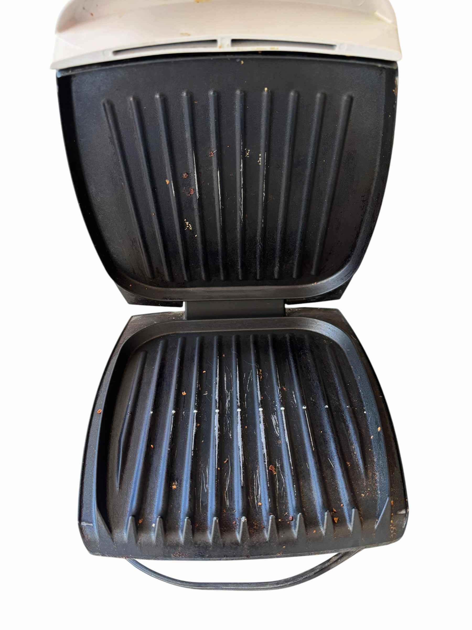 Photo 1 of LEAN MEAN FAT GRILLING MACHINE & BLACK & DECKER TOASTER