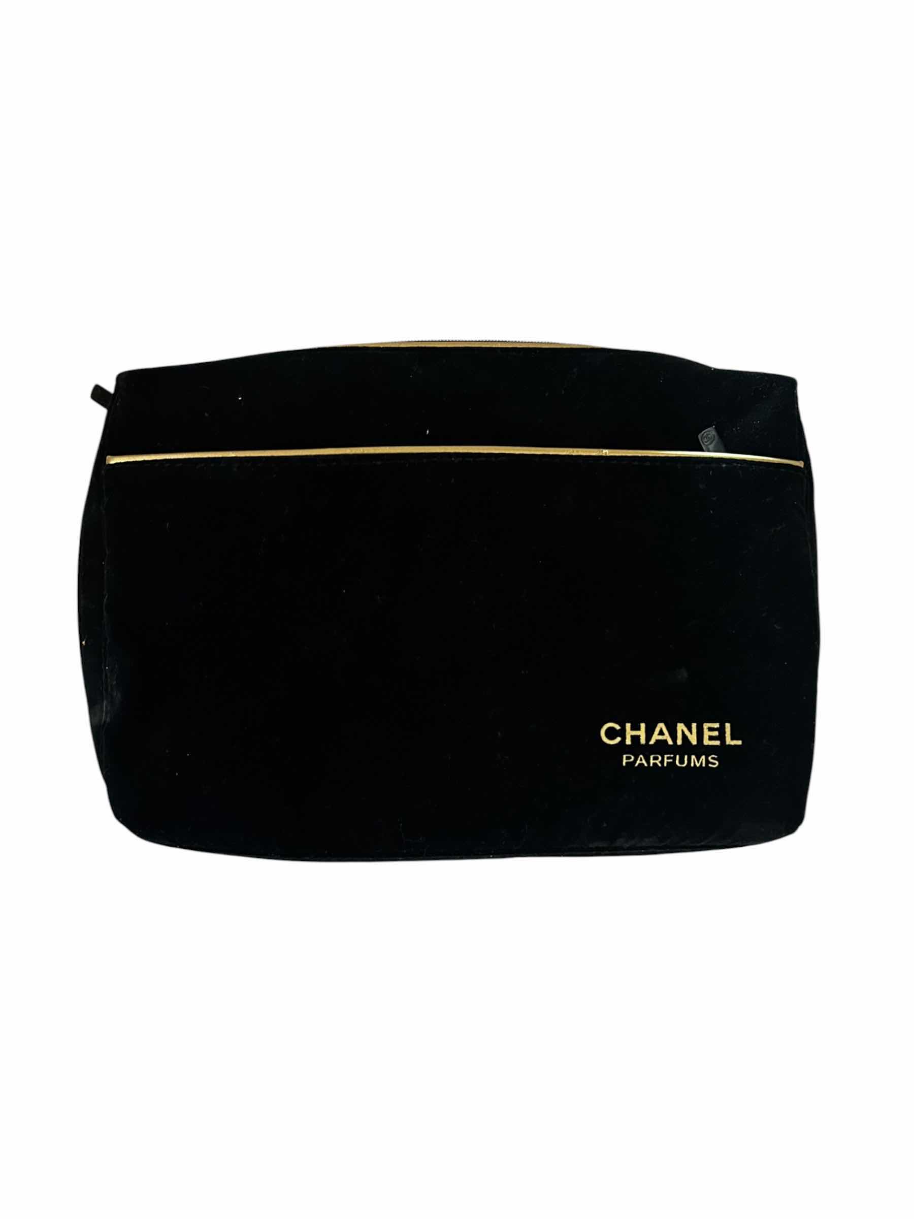 View 1 of CHANEL PARFUMS BAG (NO PERFUME)