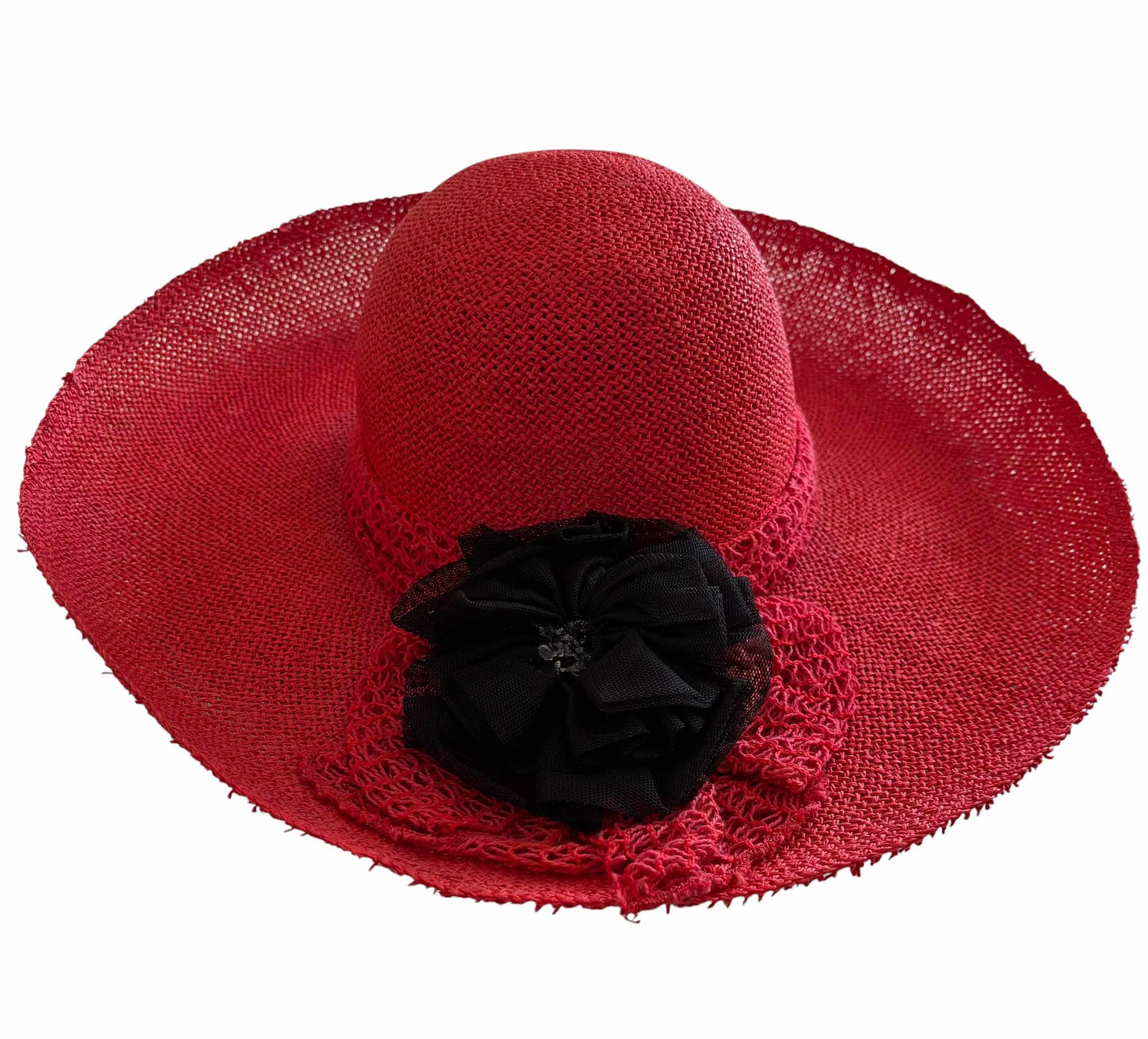 Photo 1 of WOMEN'S SUN HATS (5)