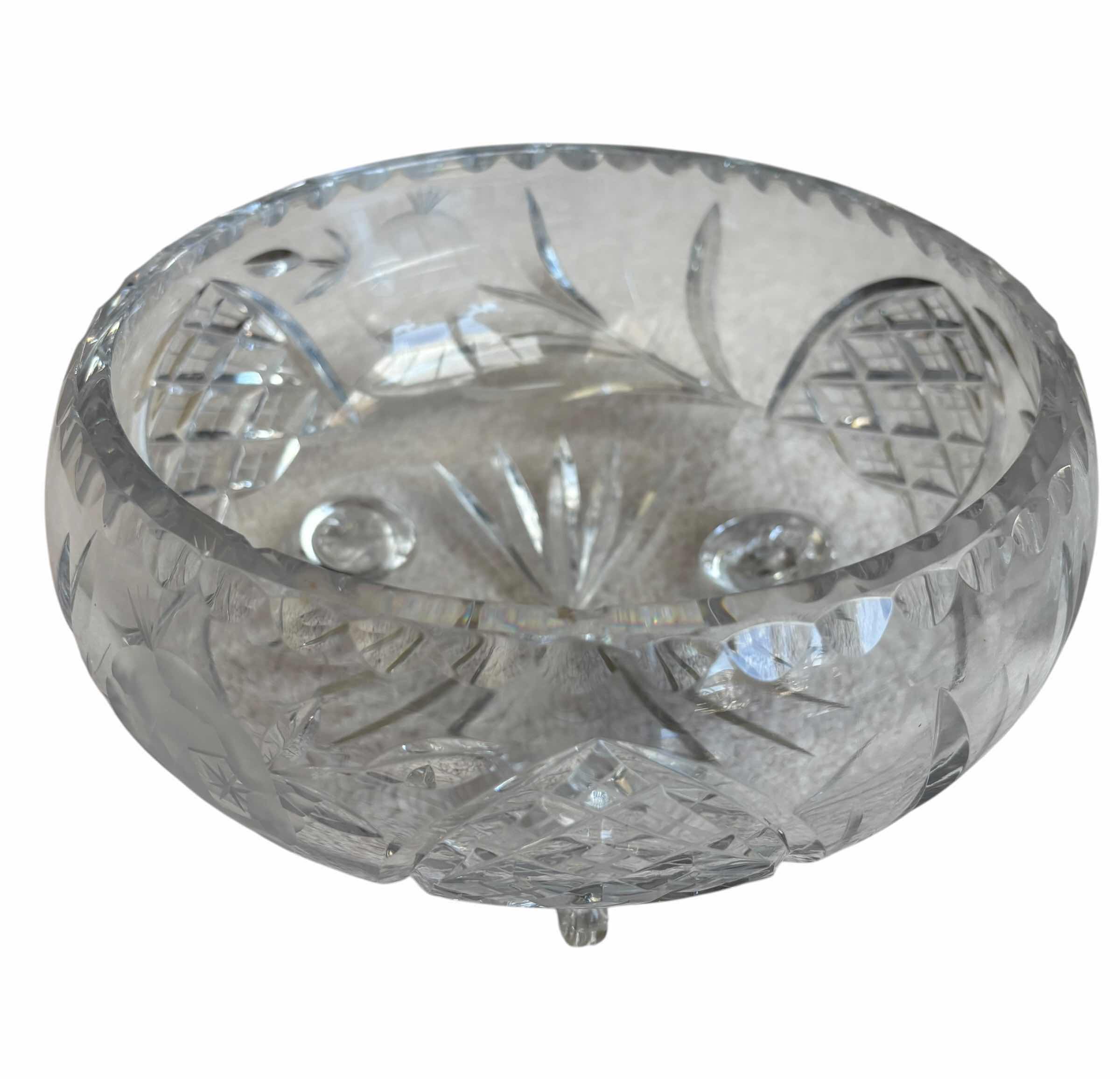 Photo 1 of ARCOROC GLASS BOWLS (2) & VINTAGE LEAD CRYSTAL CUT GLASS BOWL 8” - 10.5”D