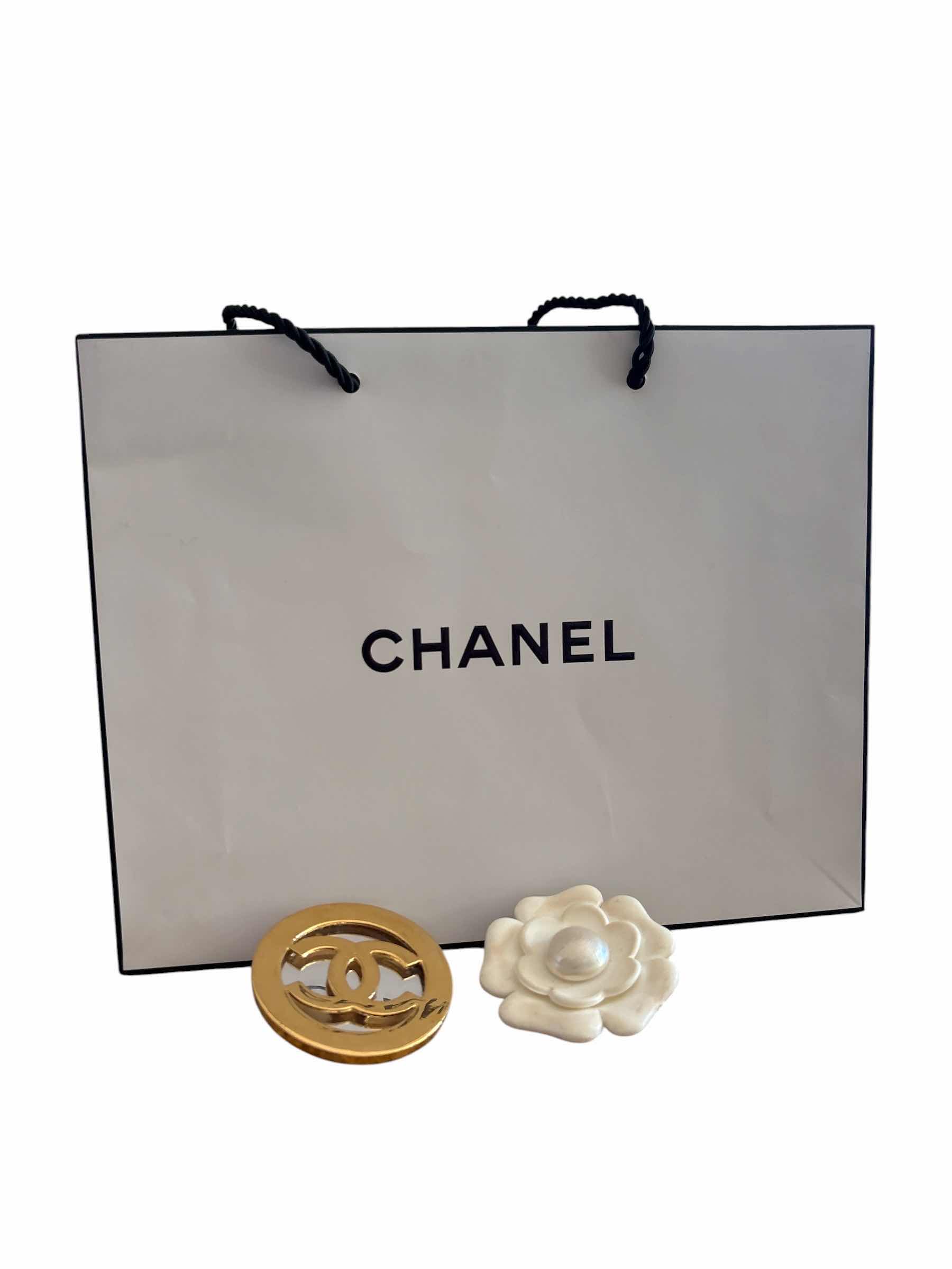 Photo 1 of (2)PCS VINTAGE CHANEL SINGLE EARRINGS -CAN BE CONVERTED INTO BROOCH/NECKLACE