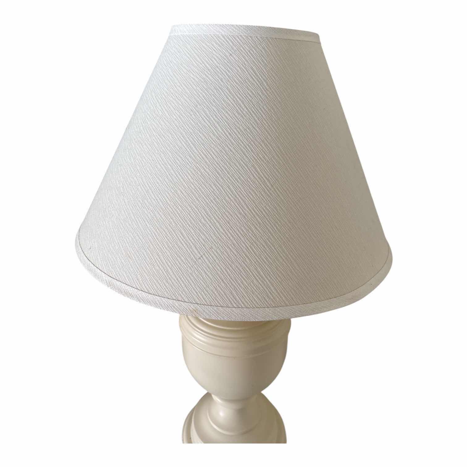 Photo 1 of MODERN DISTRESSED CREAM TABLE LAMP H27.5”