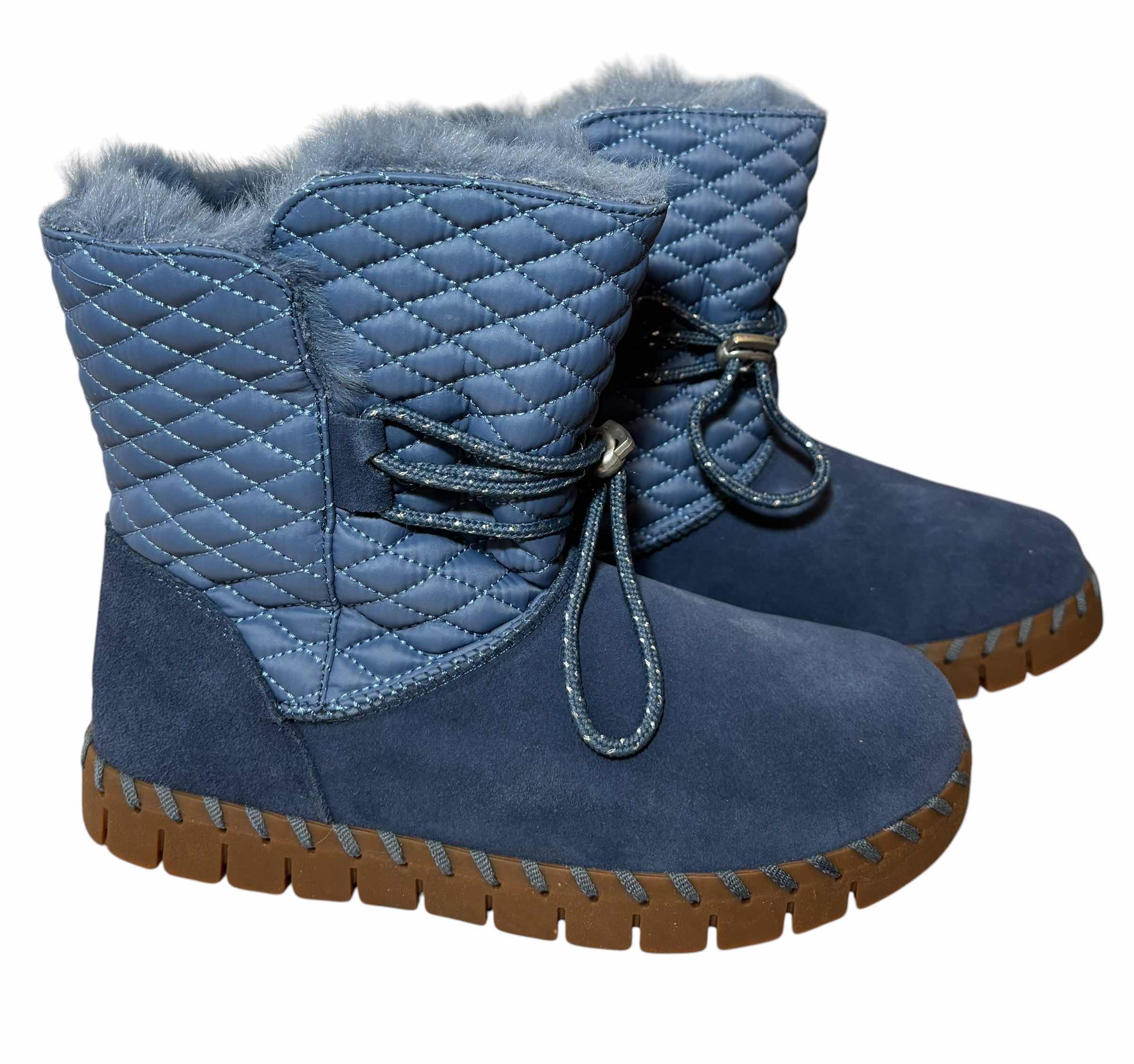 View 1 of WOMENS MUK LUKS SIZE 6.5