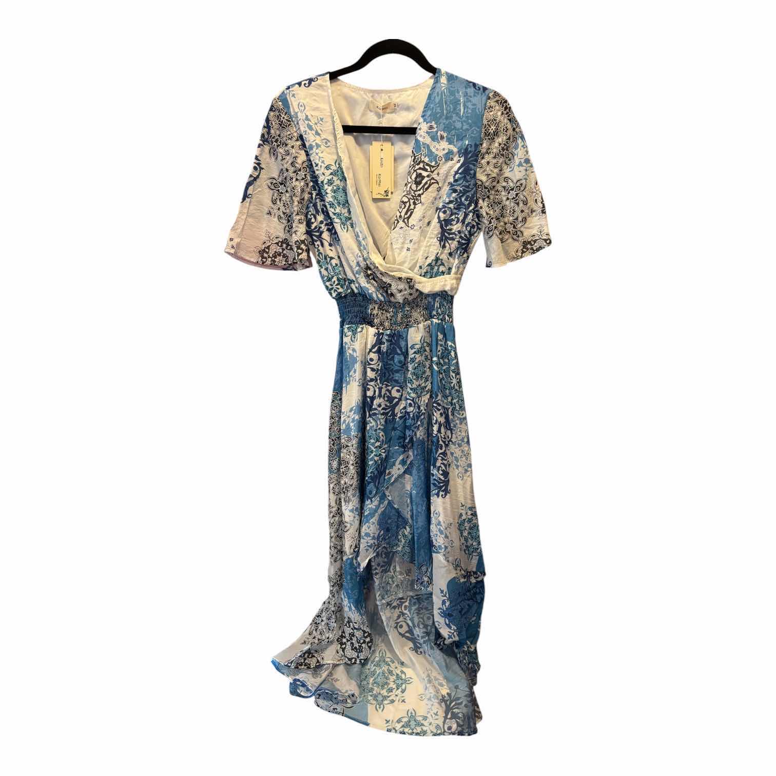 Photo 1 of WOMENS CLOTHES SIZE M - XL