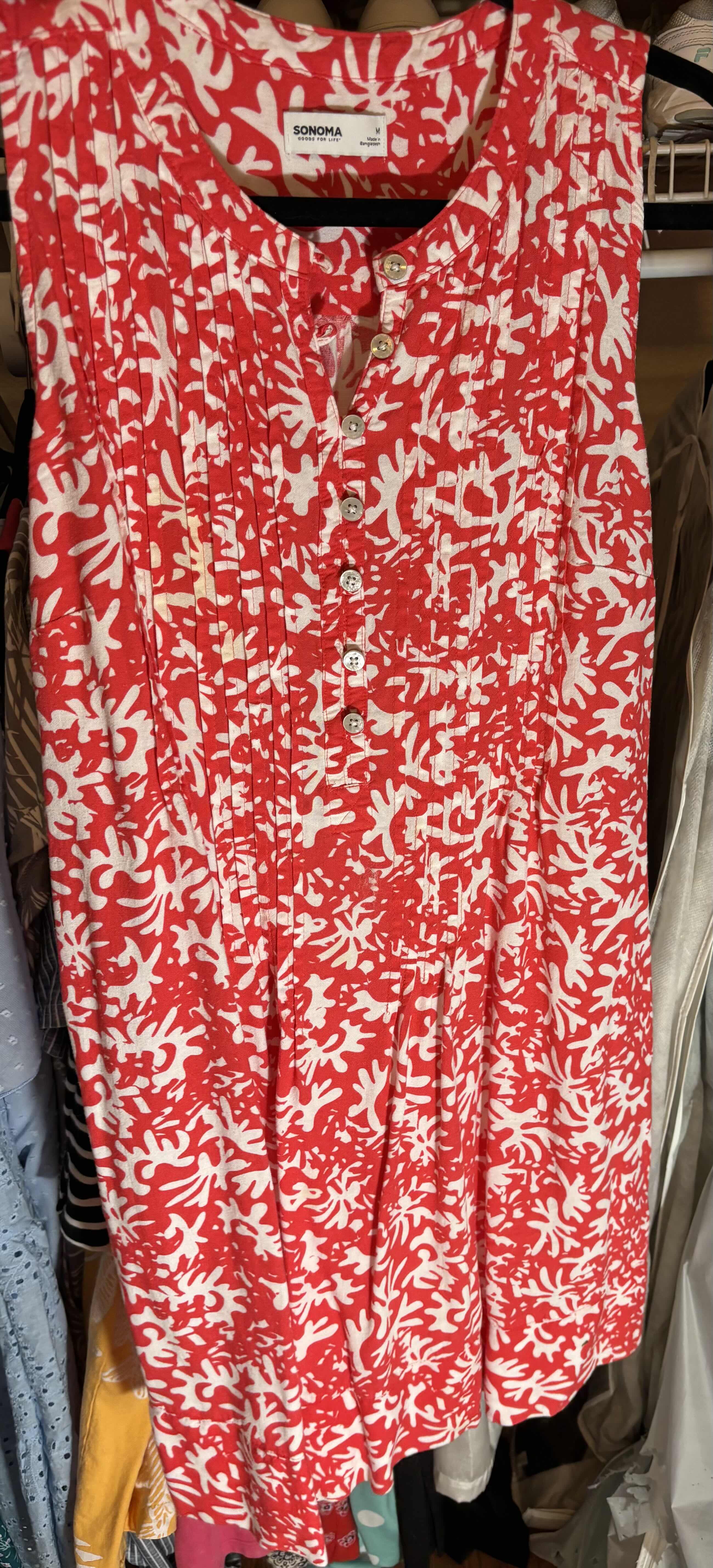 Photo 1 of WOMENS CLOTHES SIZE M - XL