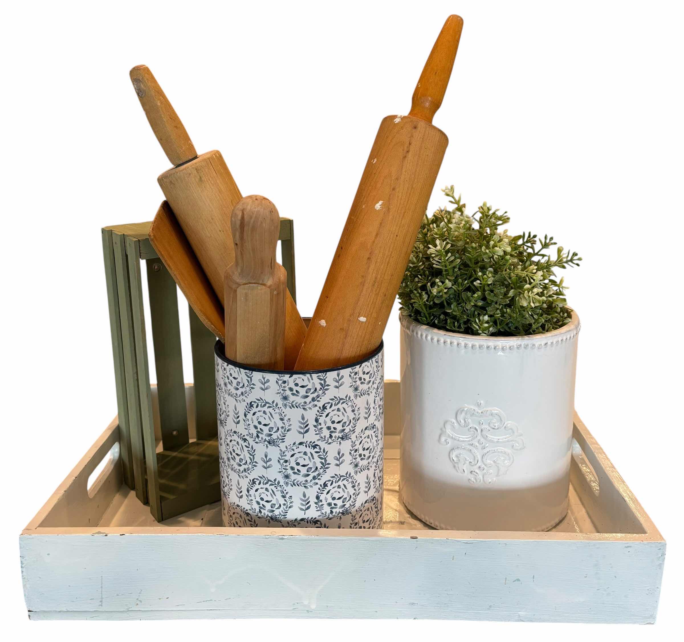 Photo 1 of HOUSEHOLD DECOR