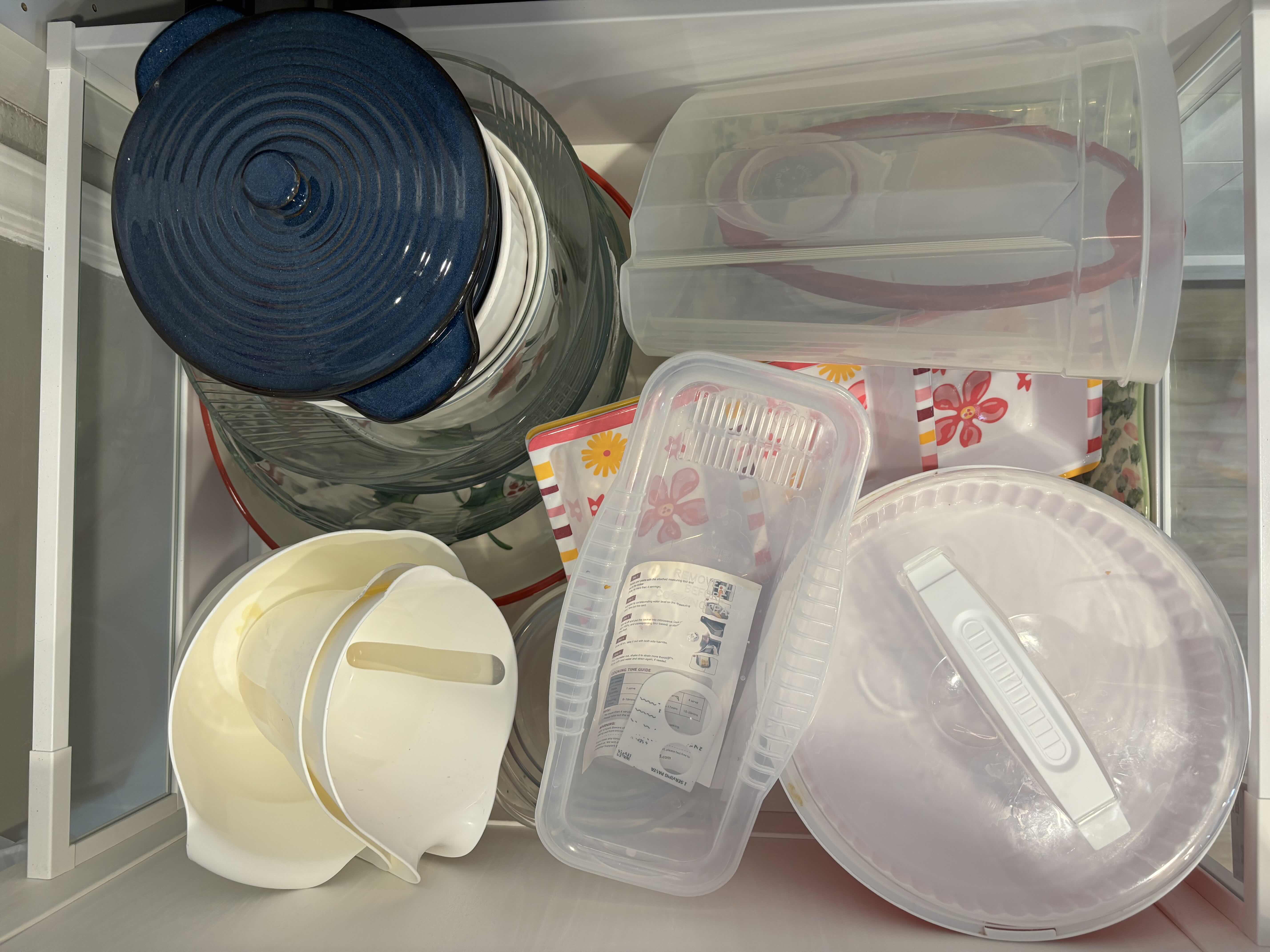 Photo 1 of CONTENTS OF KITCHEN DRAWER