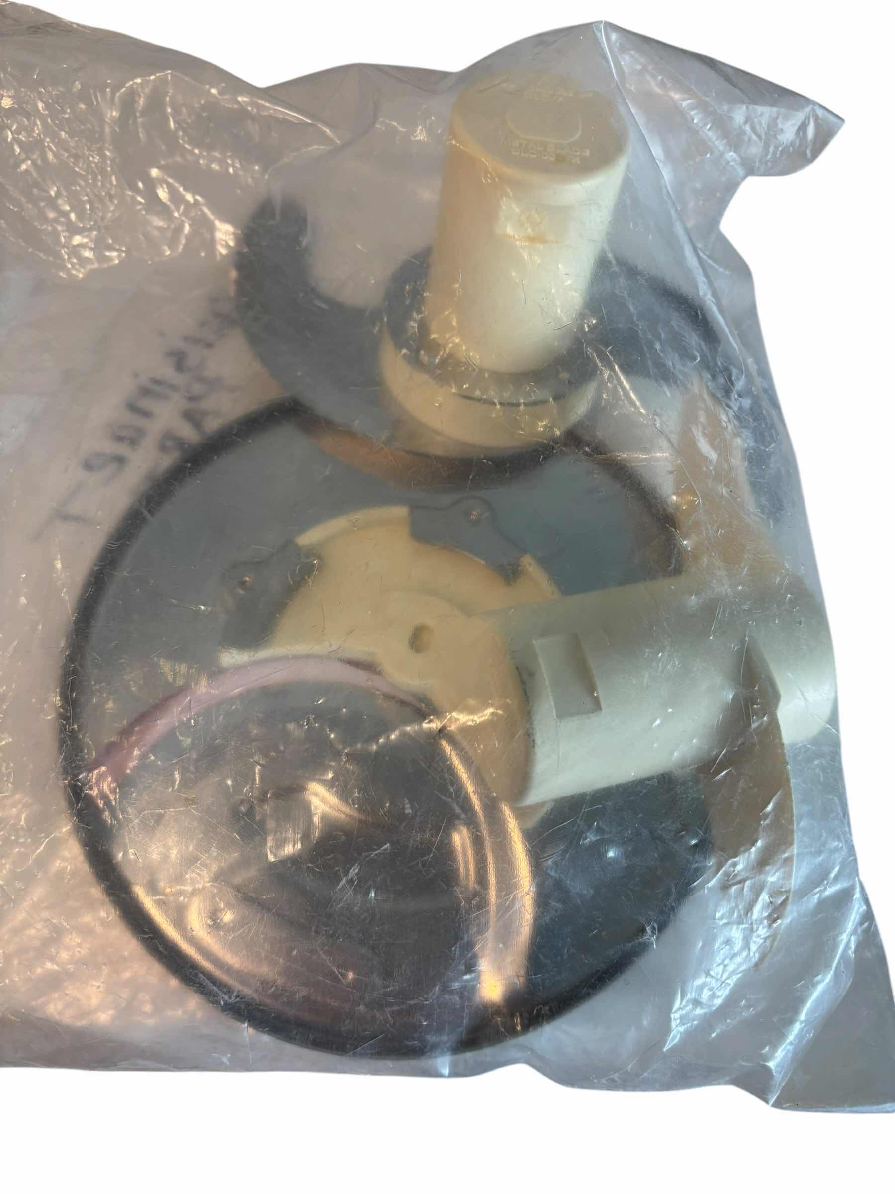 Photo 1 of CUISINART CUSTOM 14-CUP FOOD PROCESSOR WITH ACCESSORIES $320