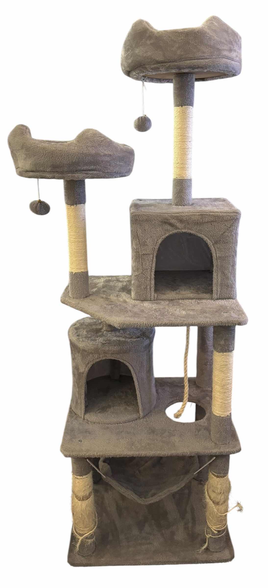 Photo 1 of CAT TREE H72”